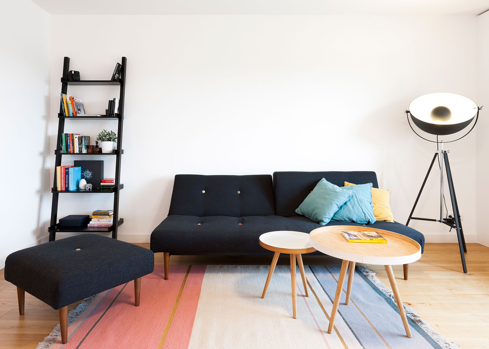 Craftr-Interior_Design-ngp_Apartment_05_livingroom.jpg