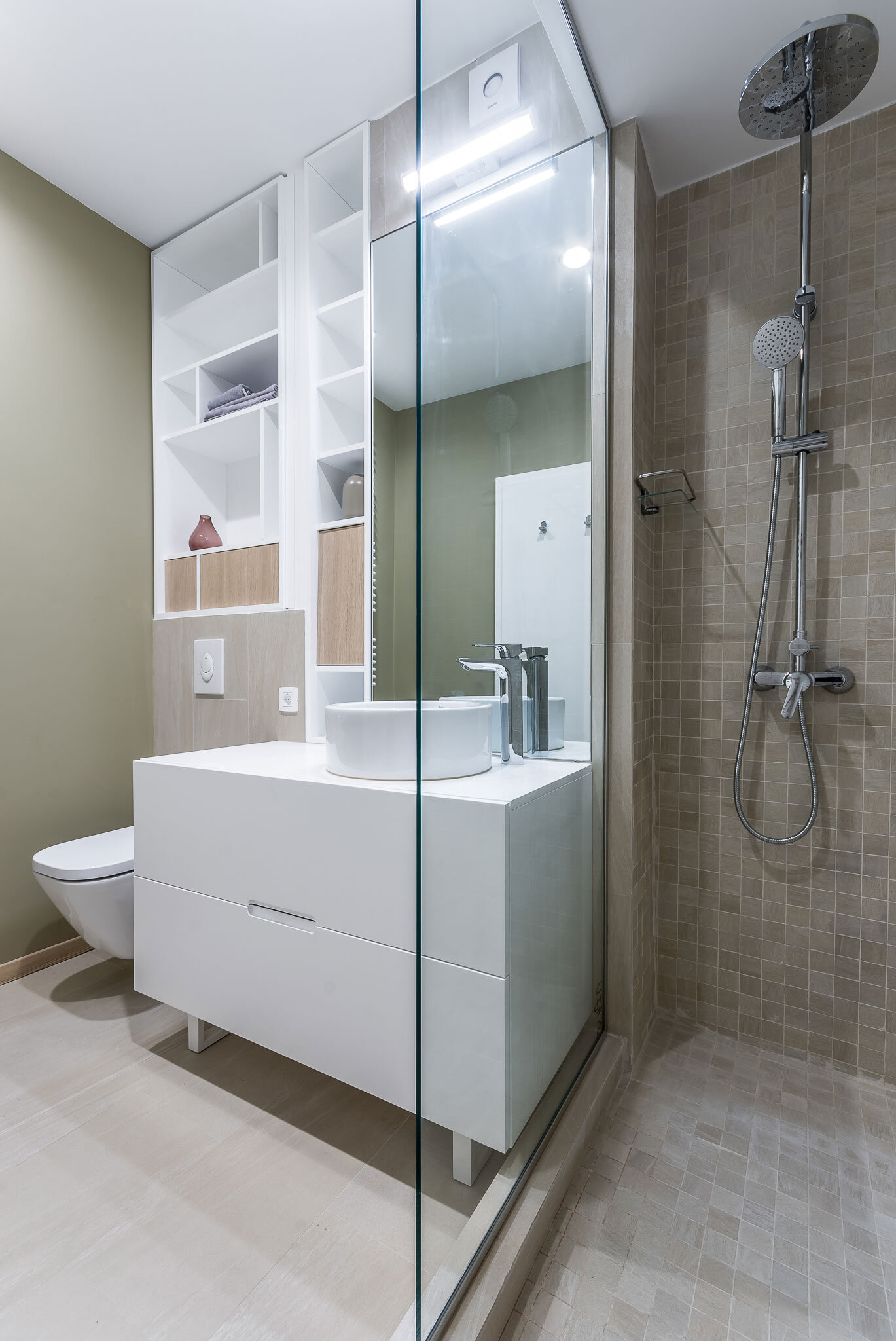 Craftr_Interior_Design_GB_Apartment_17_bathroom.jpg