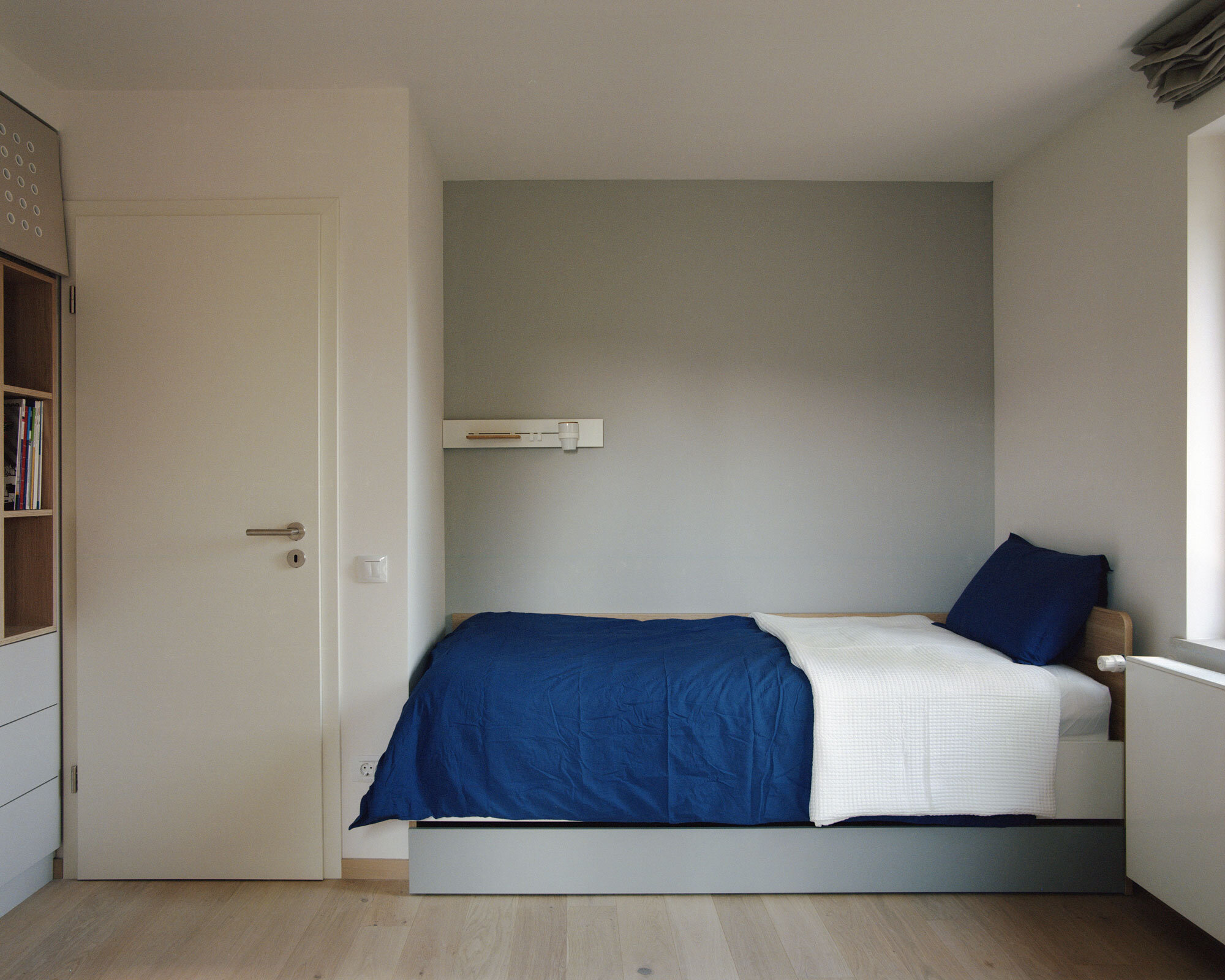 Craftr_Interior_Design_AV_Apartment_13_bedroom.jpg