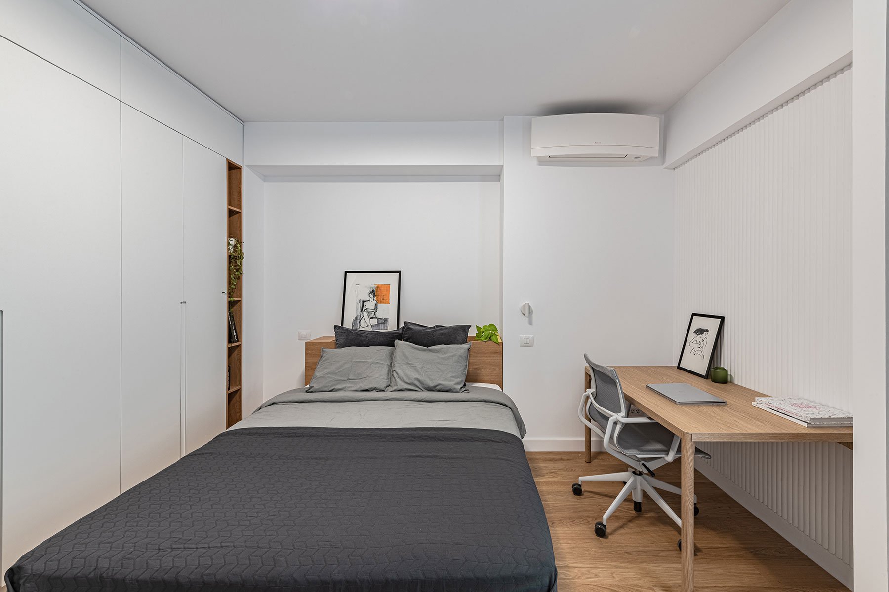 Craftr_Design_interior-Apartament_ED_37_dormitor-oaspeti.jpg