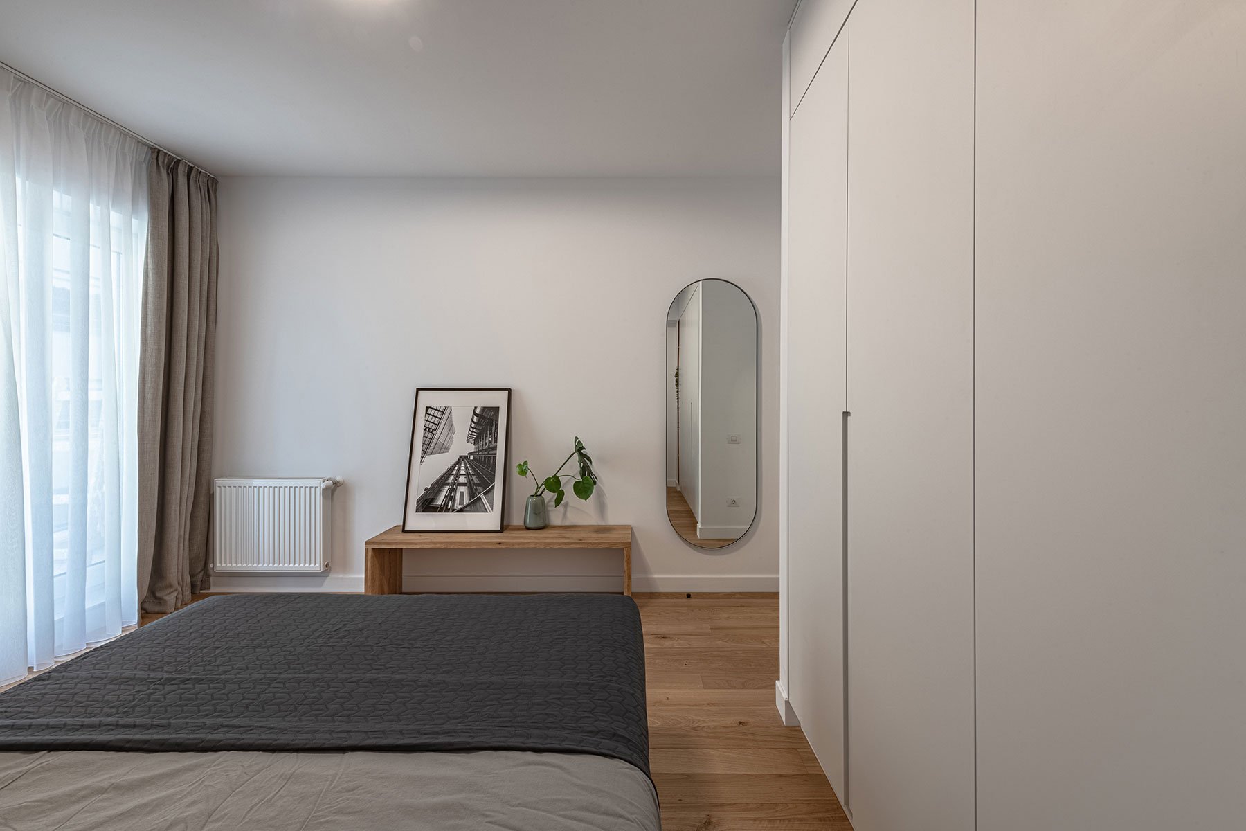 Craftr_Design_interior-Apartament_ED_40_dormitor-oaspeti.jpg