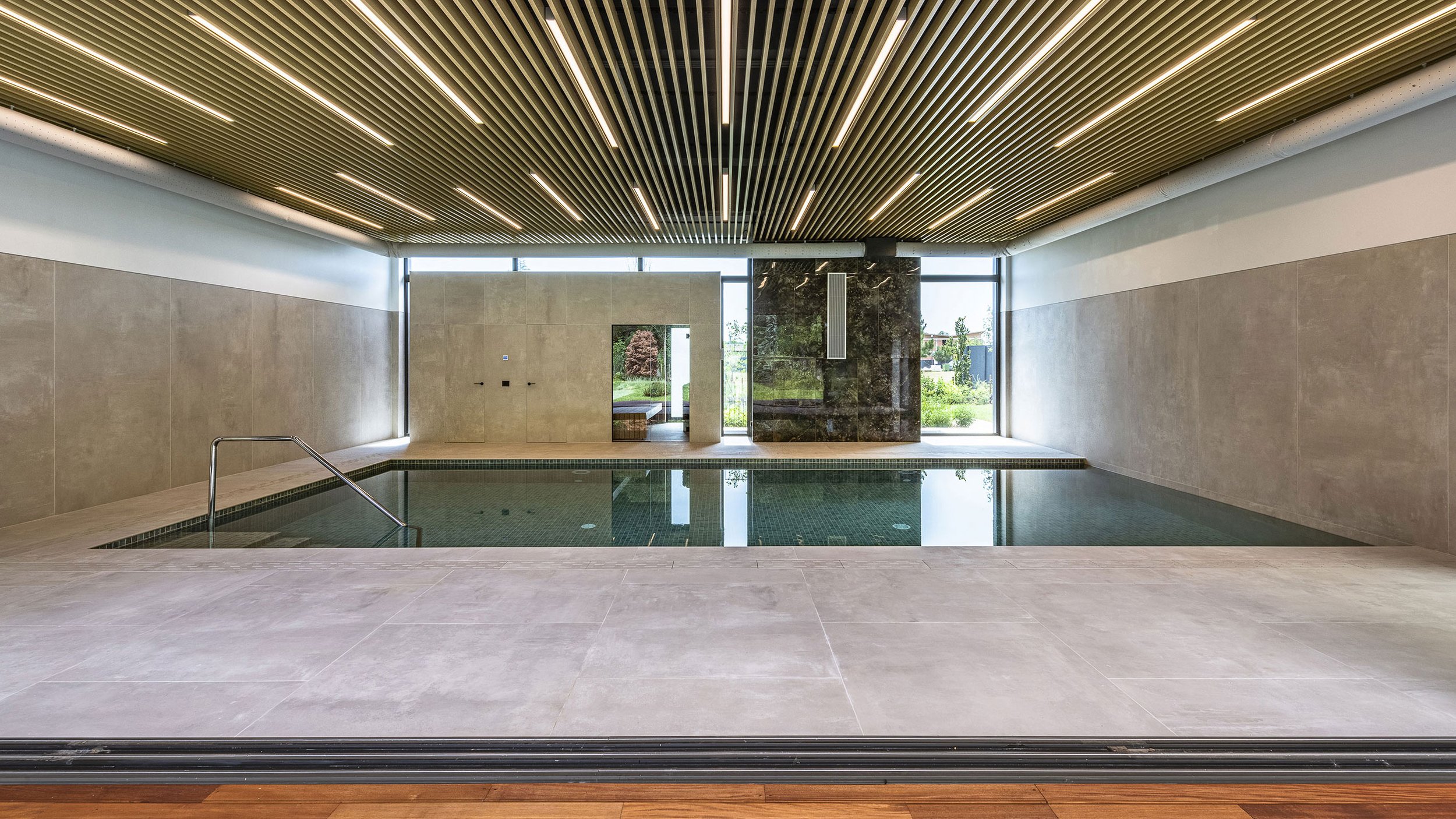 03_Craftr_Design-Interior_Piscina-VU-16x9.jpg