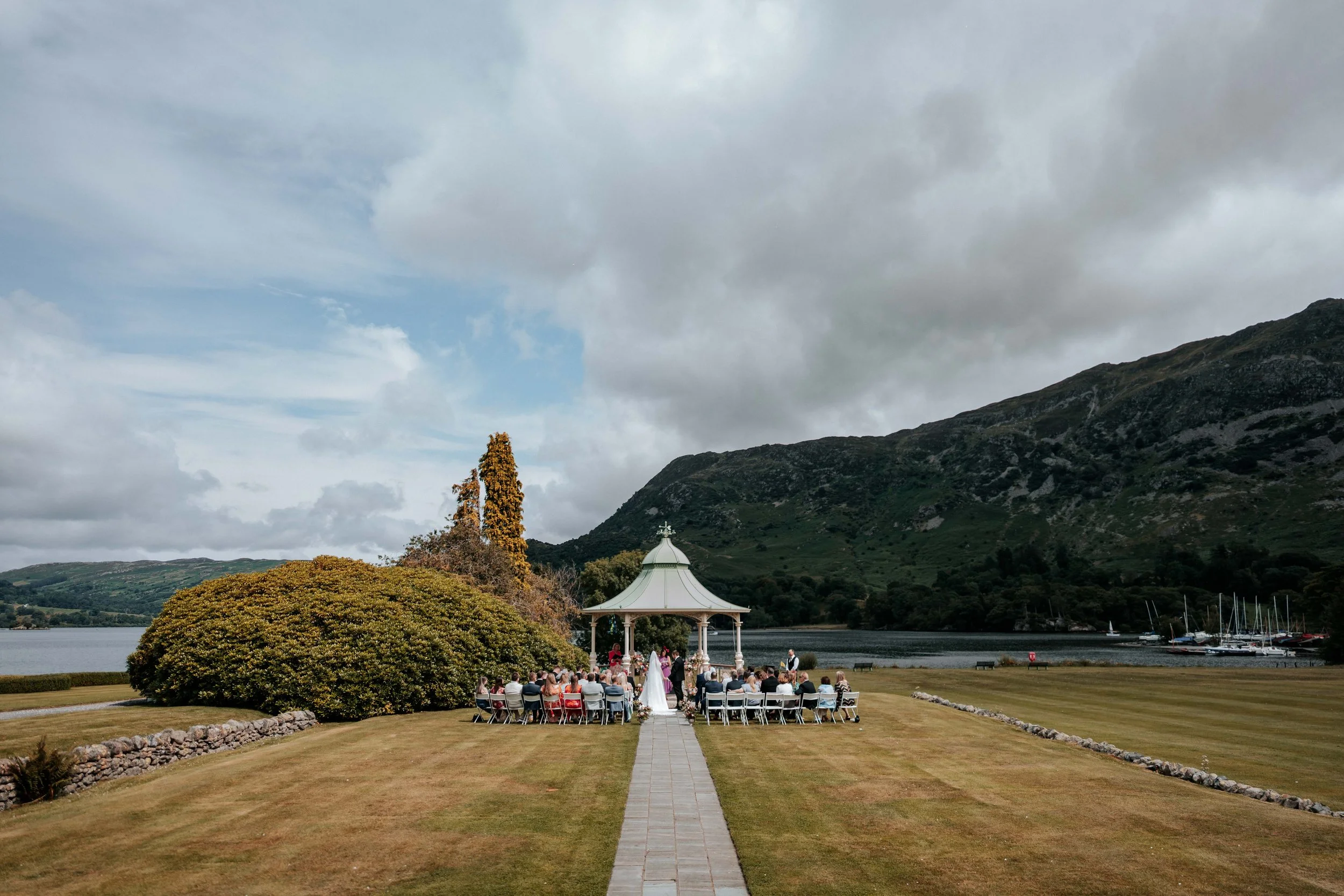 Daniel & Kate -- Inn On The Lake-113.jpg