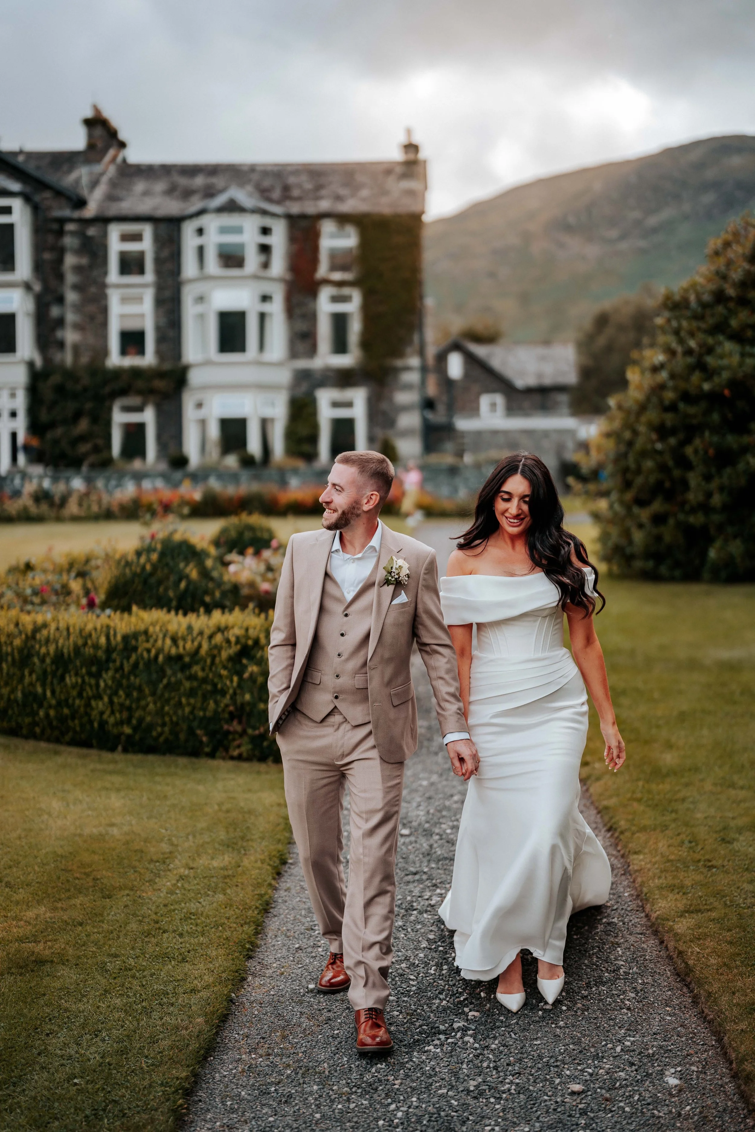 Alex & Lorren -- Inn On The Lake-208.jpg