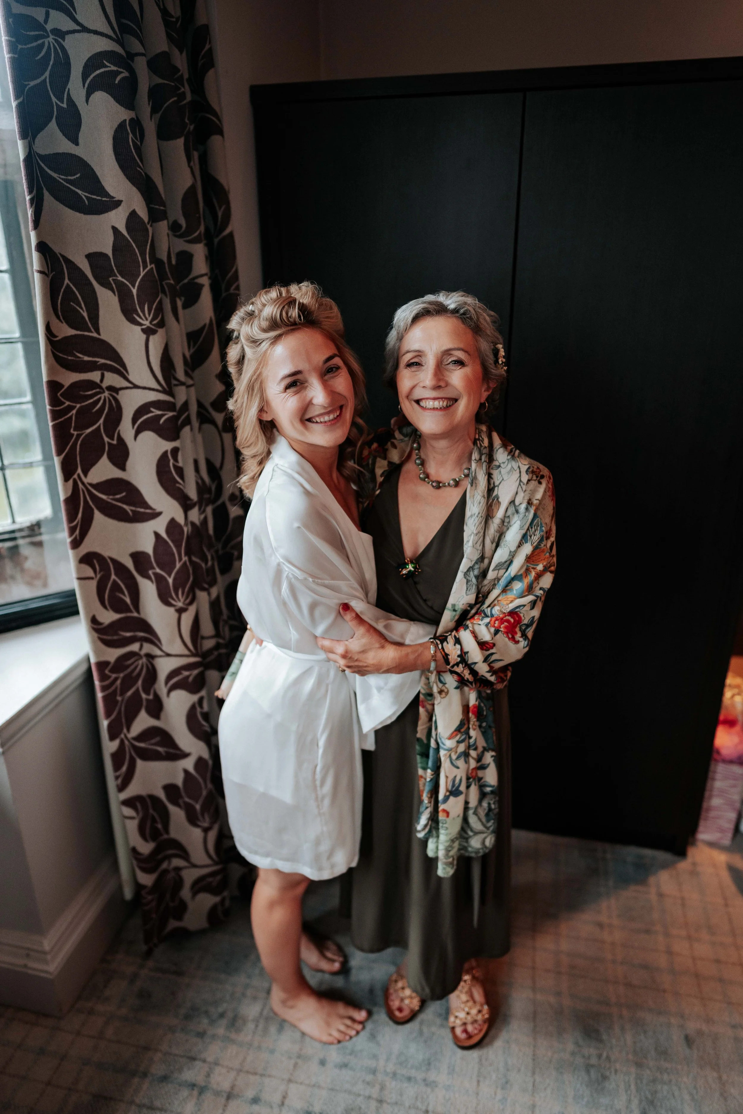 Lee & Geraldine -- Abbey House Hotel & Gardens-41.jpg