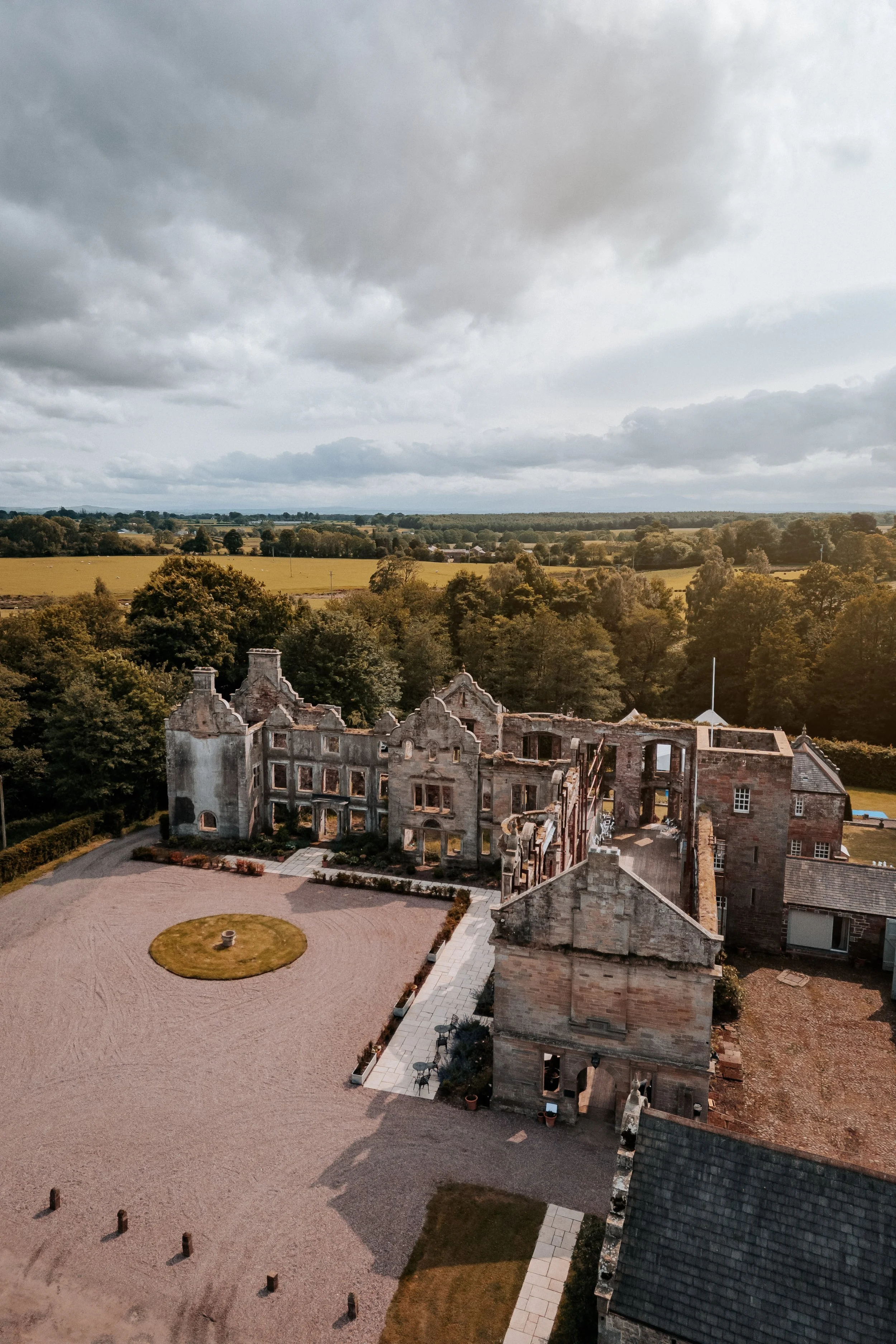 Rory & Gemma -- Kirklinton Hall & Gardens-2.jpg