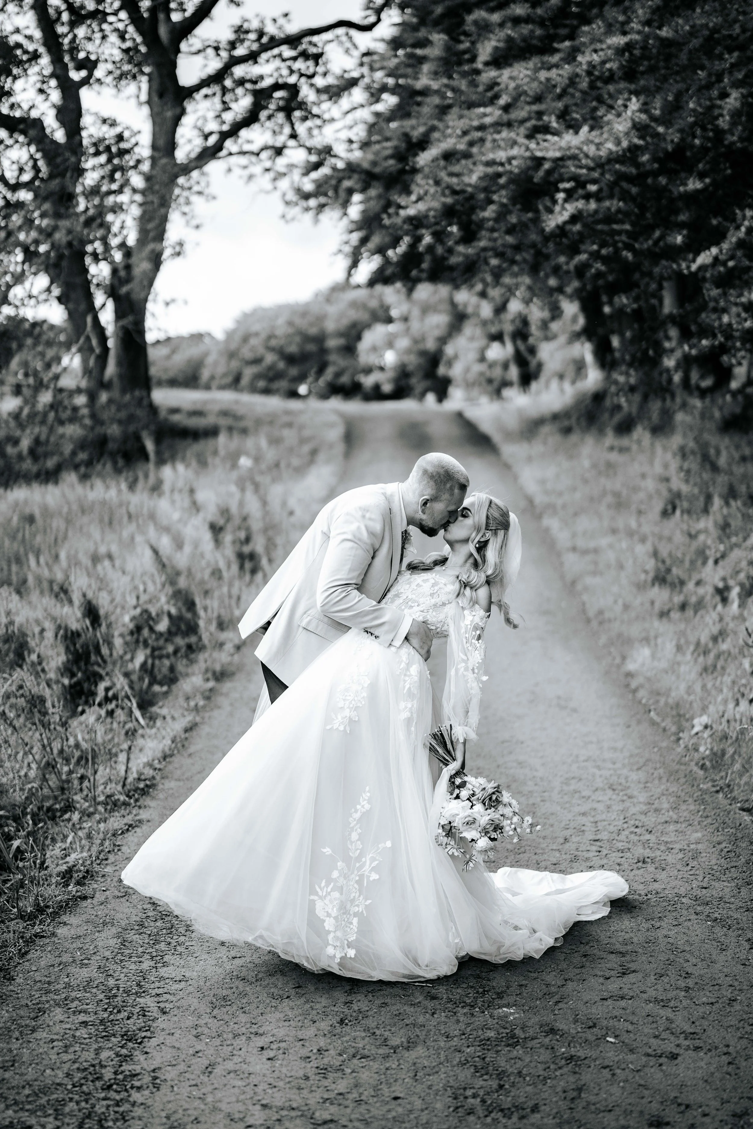 Lewis & Rebecca -- Hidden River Barn-147.jpg