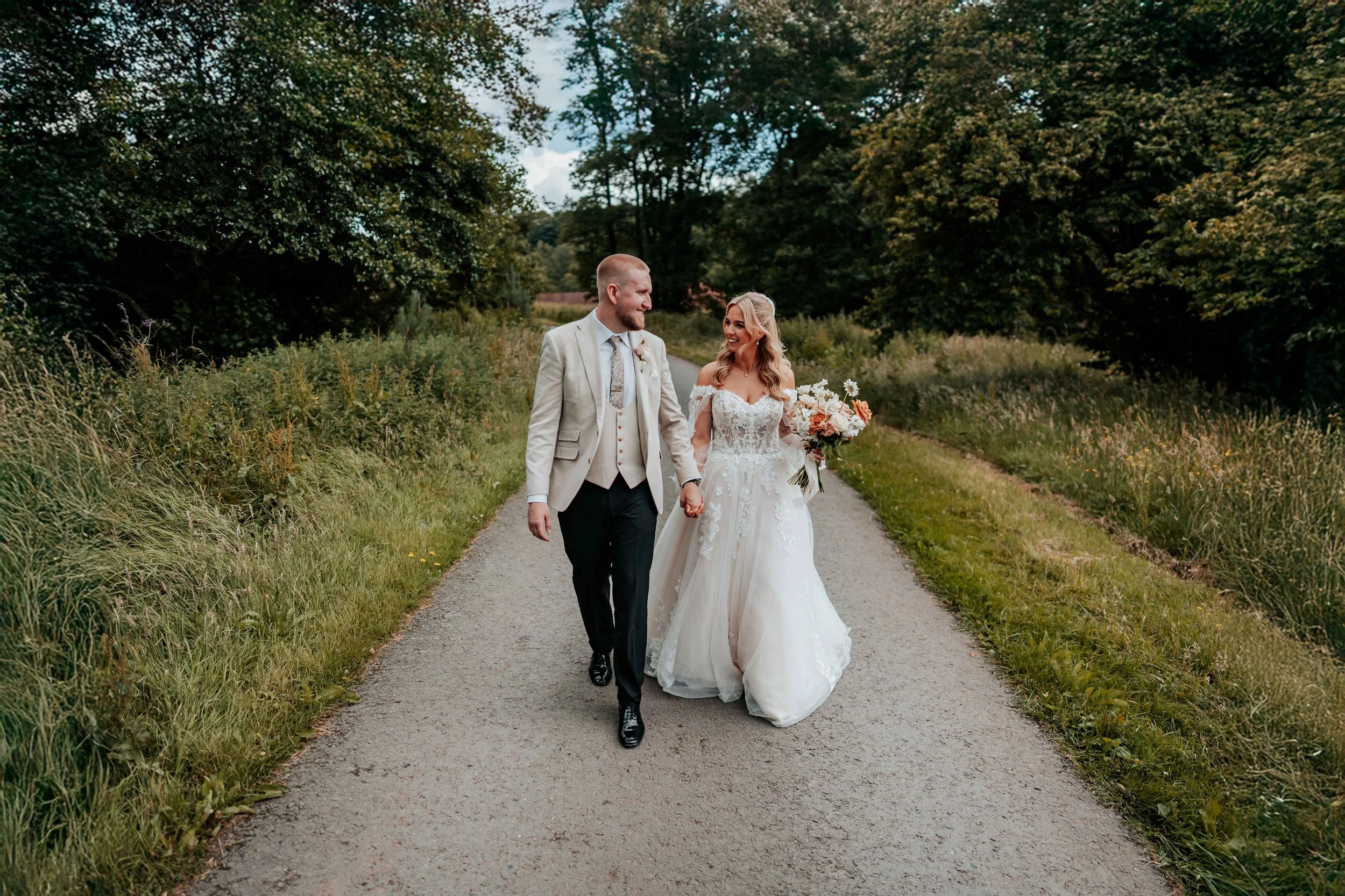 Lewis & Rebecca -- Hidden River Barn-150.jpg