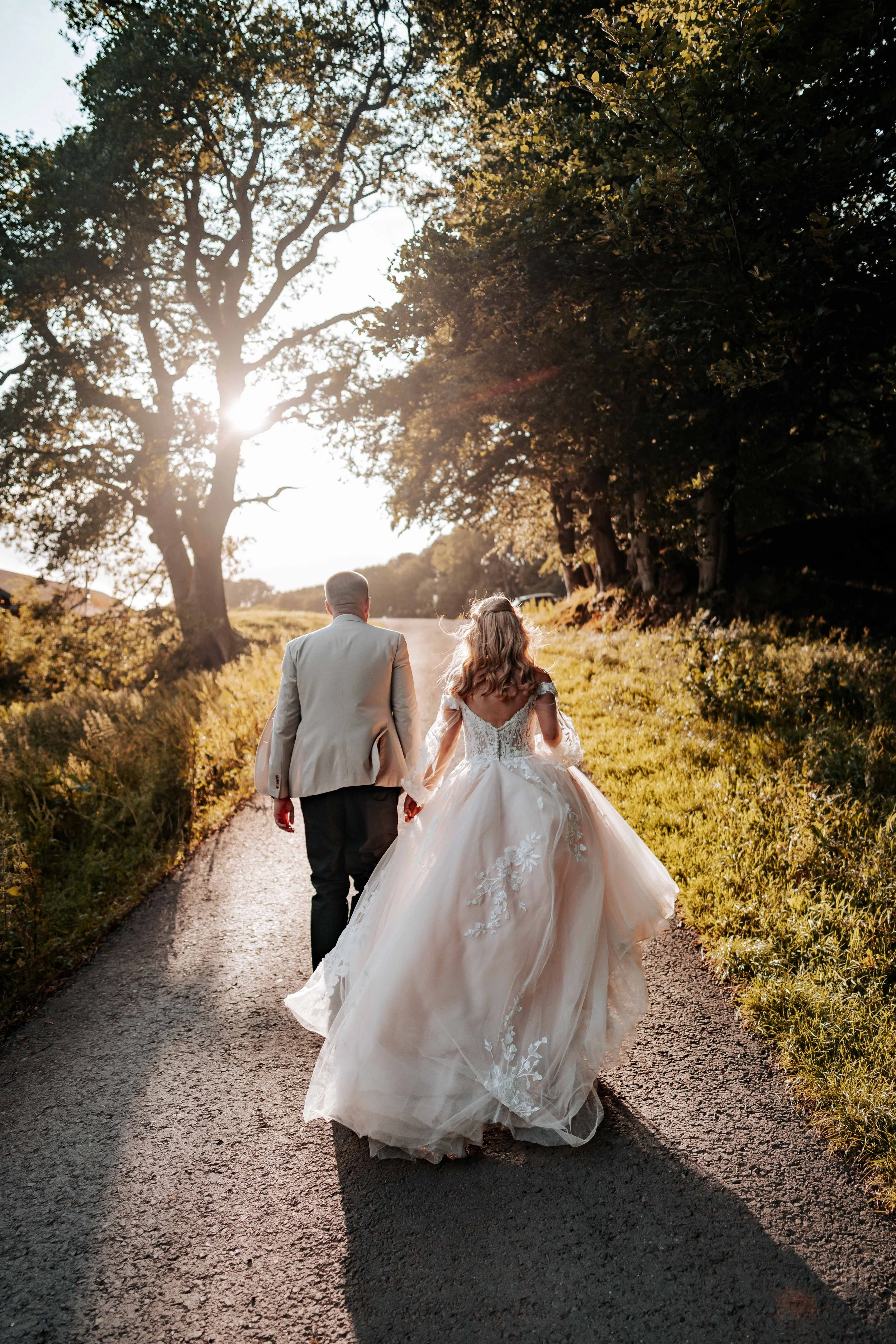 Lewis & Rebecca -- Hidden River Barn-224.jpg