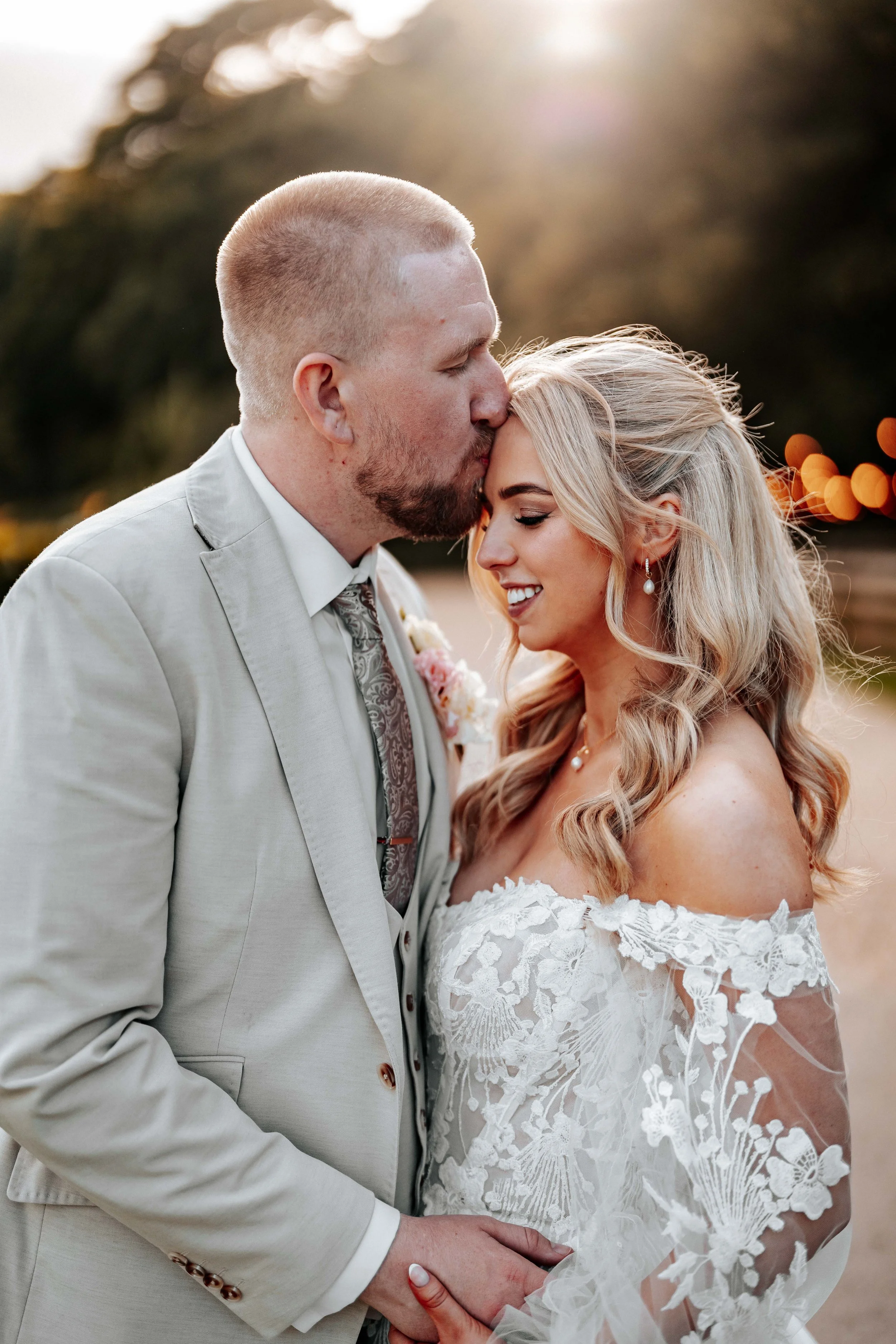 Lewis & Rebecca -- Hidden River Barn-226.jpg