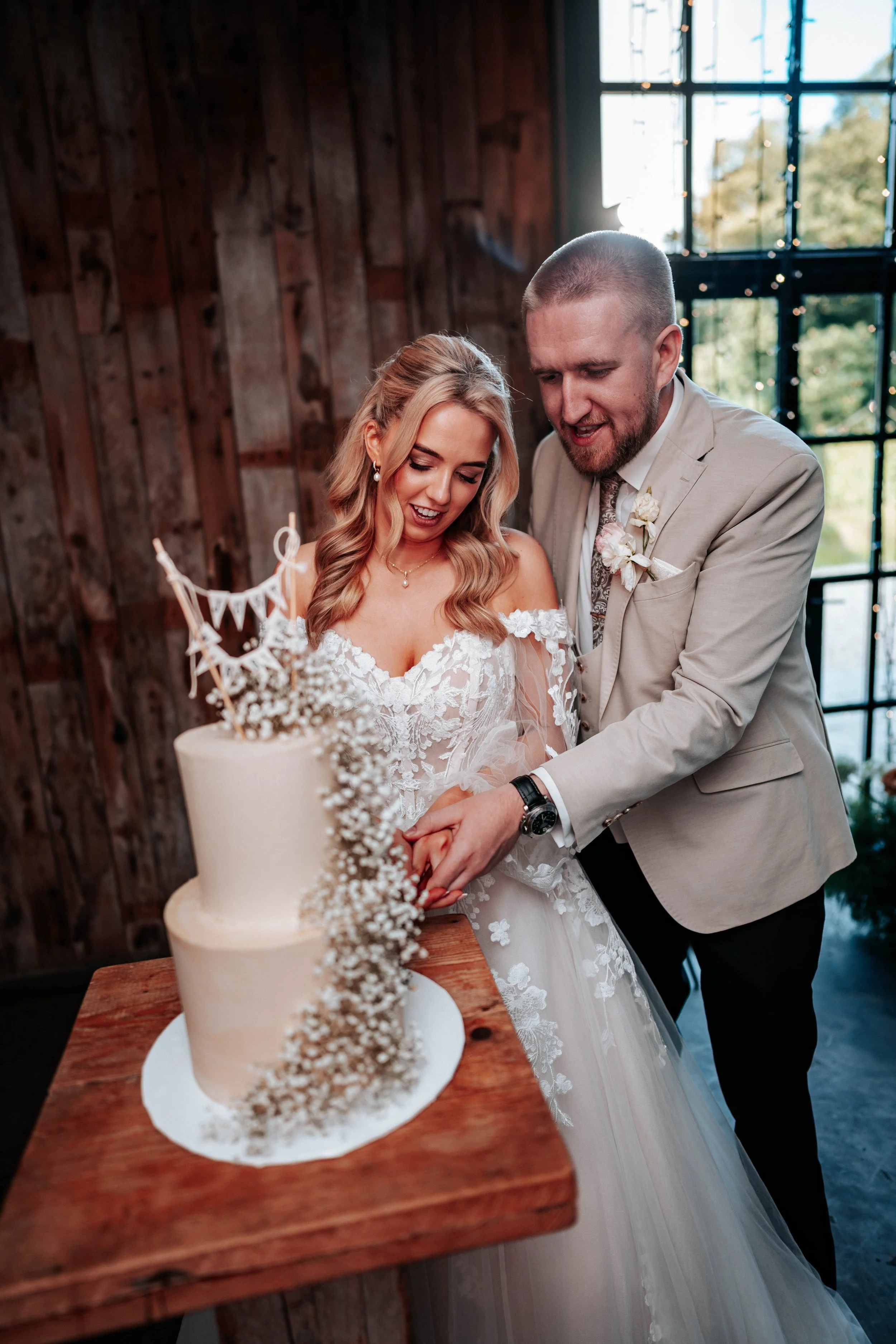 Lewis & Rebecca -- Hidden River Barn-231.jpg