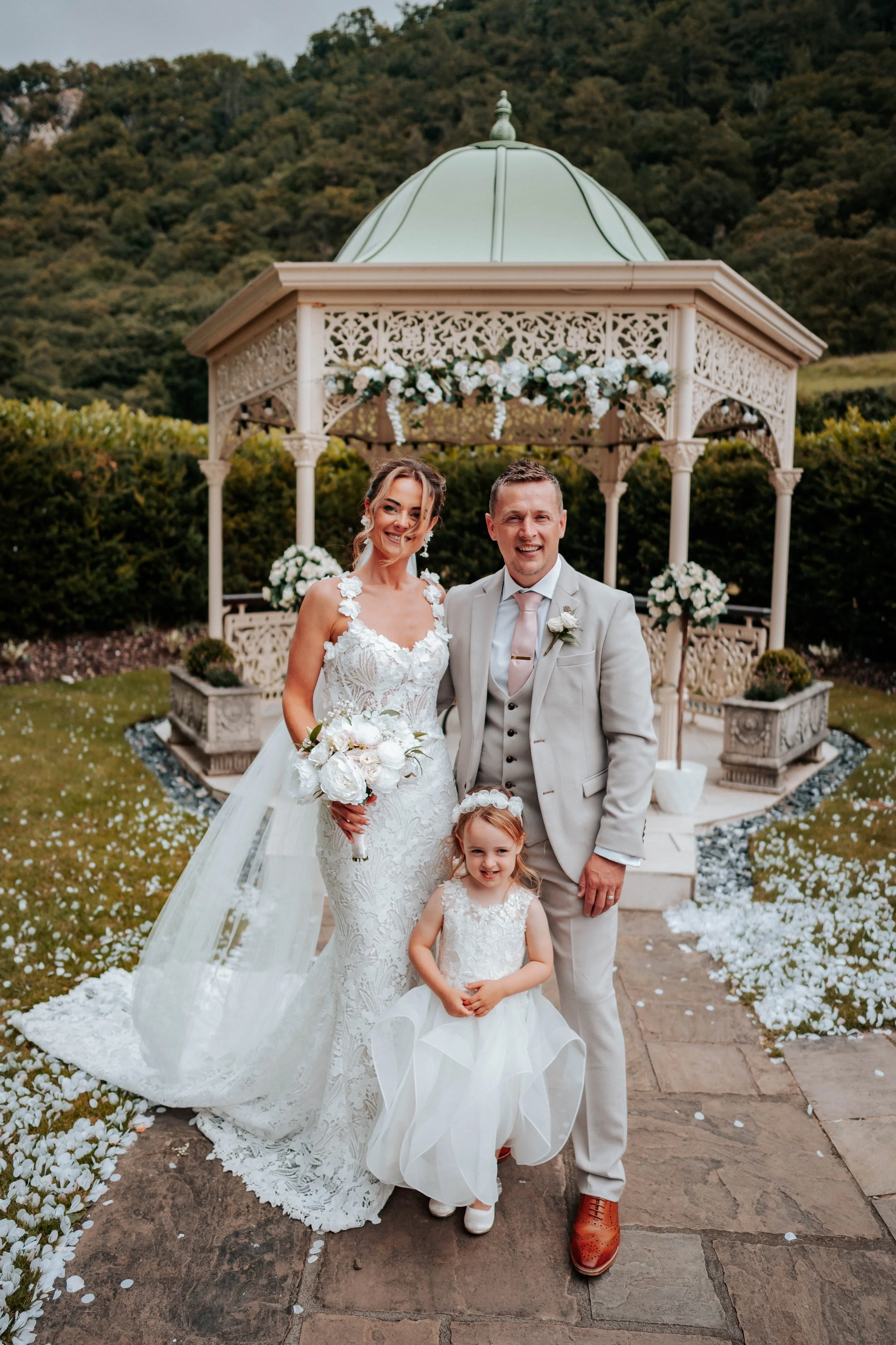 Reece & Becca -- Lodore Falls Hotel & Spa-158.jpg