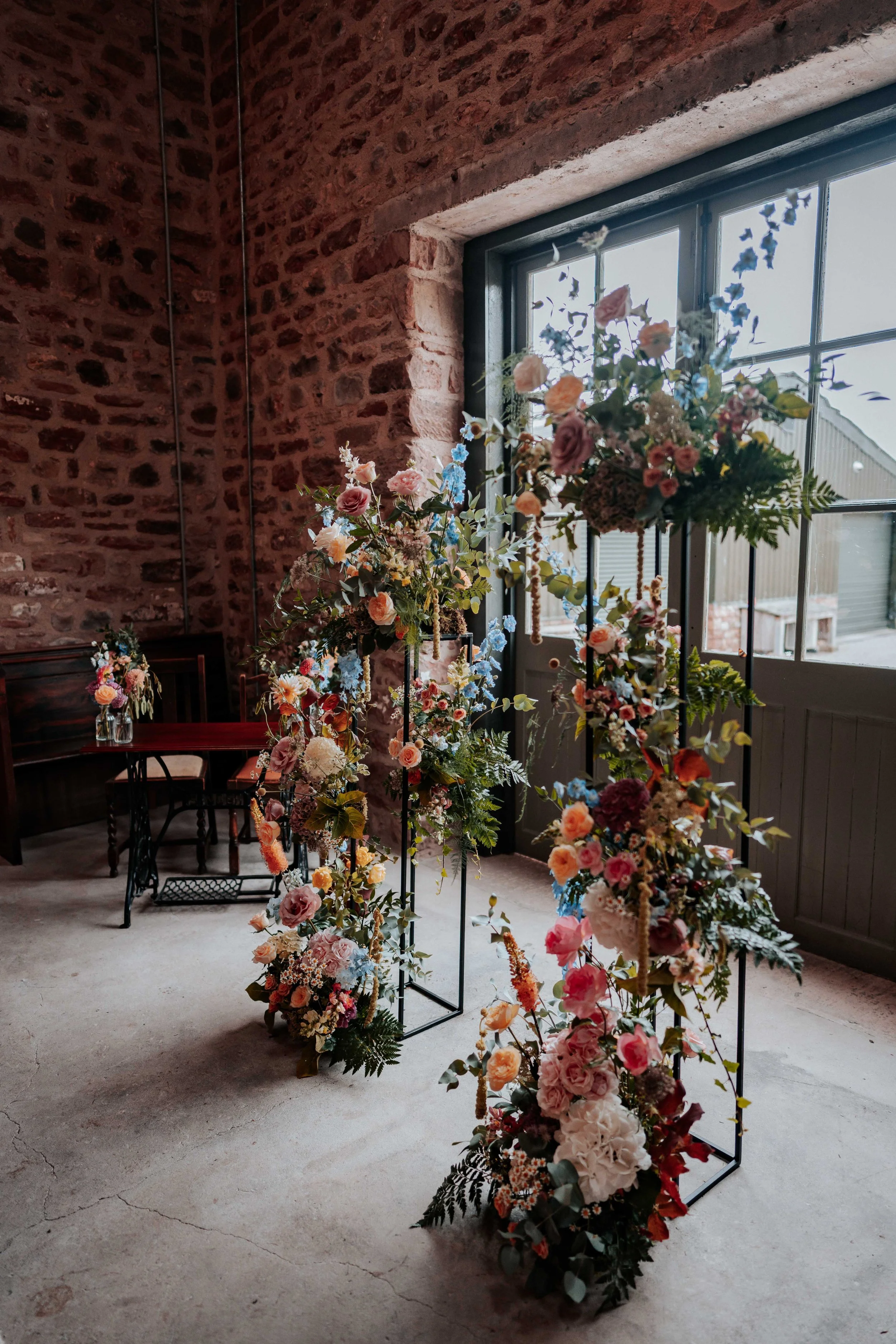Fraser & Emma -- Ghyll Barn-112.jpg