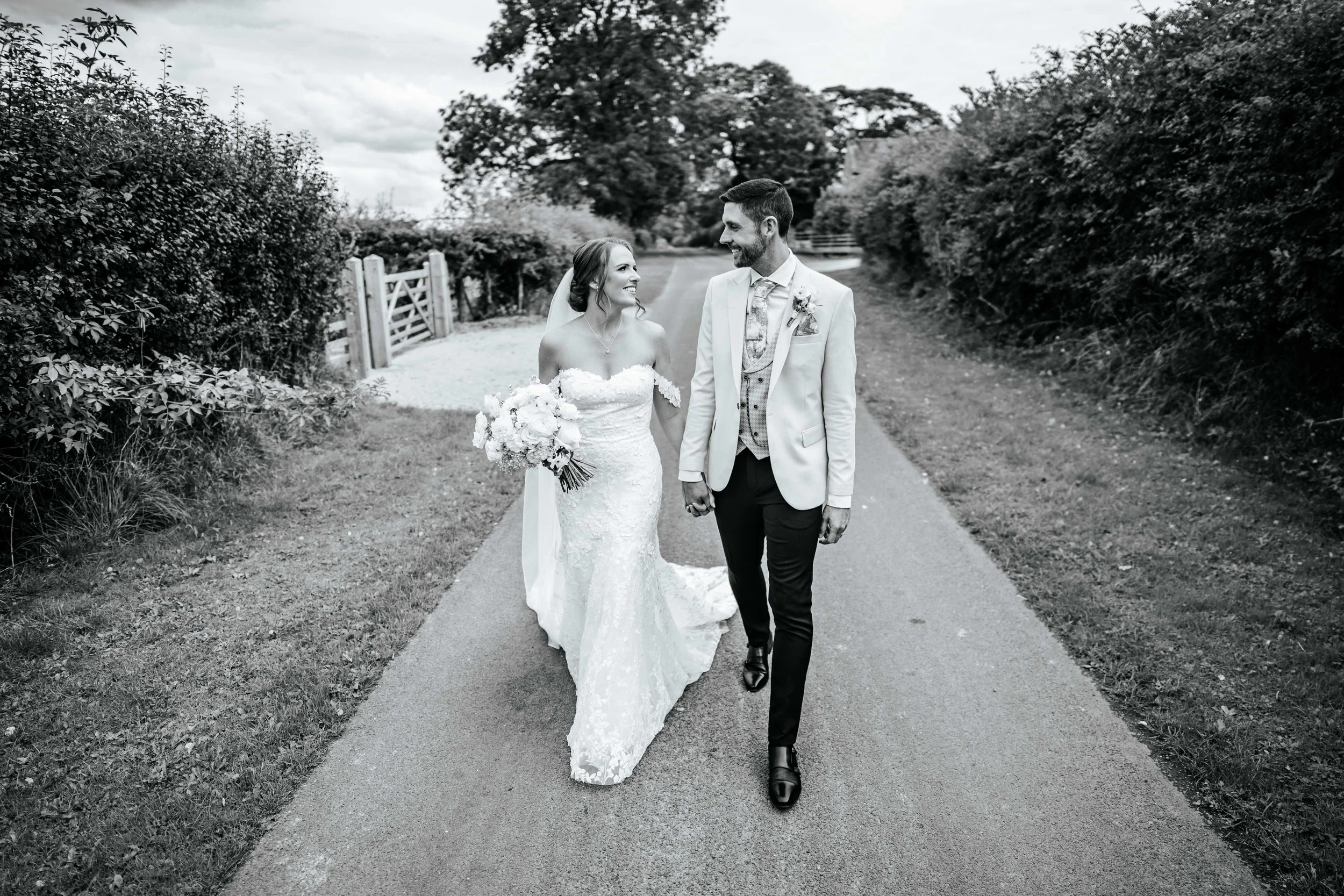 Daniel & Emily -- Eden Barn-253.jpg