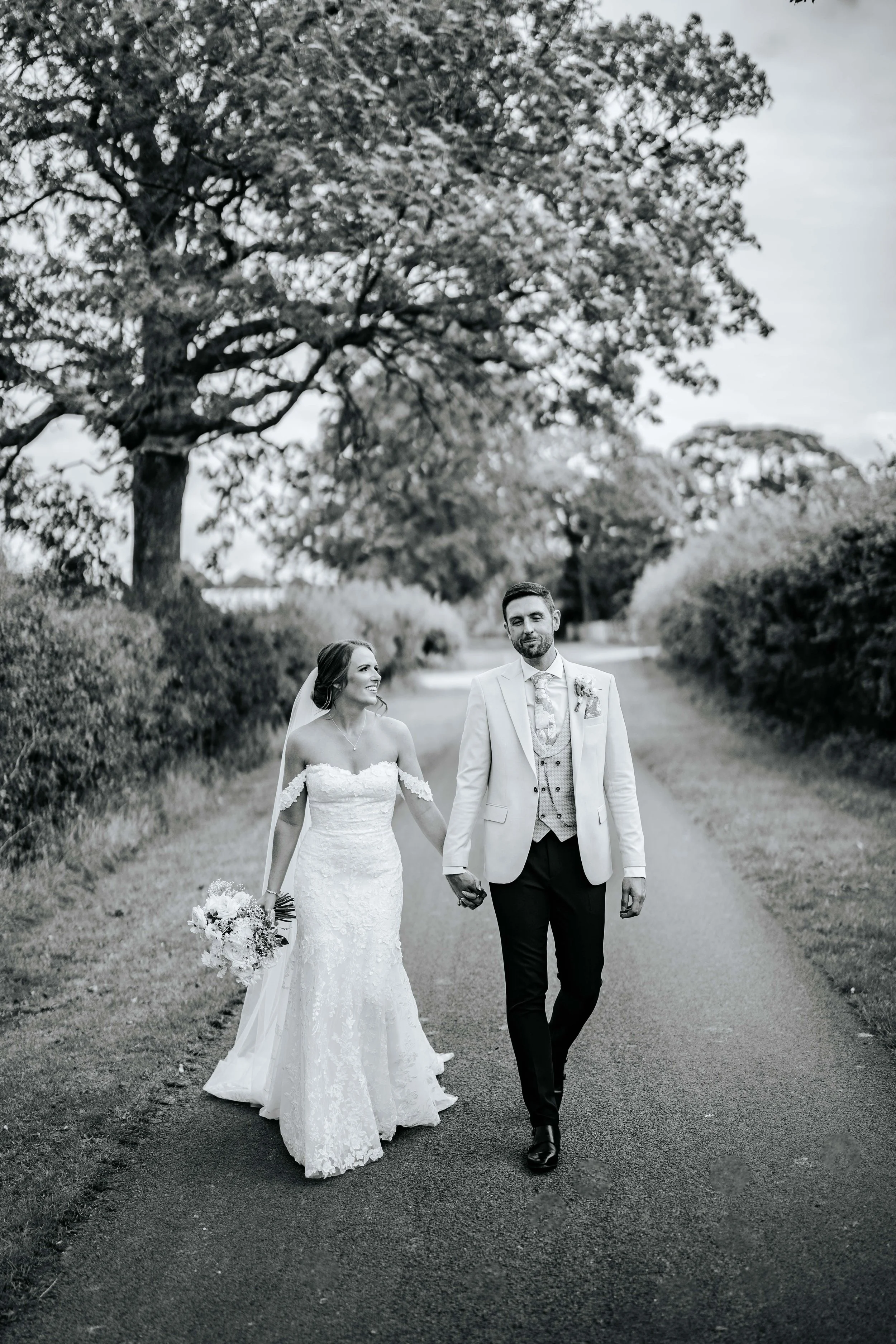 Daniel & Emily -- Eden Barn-258.jpg