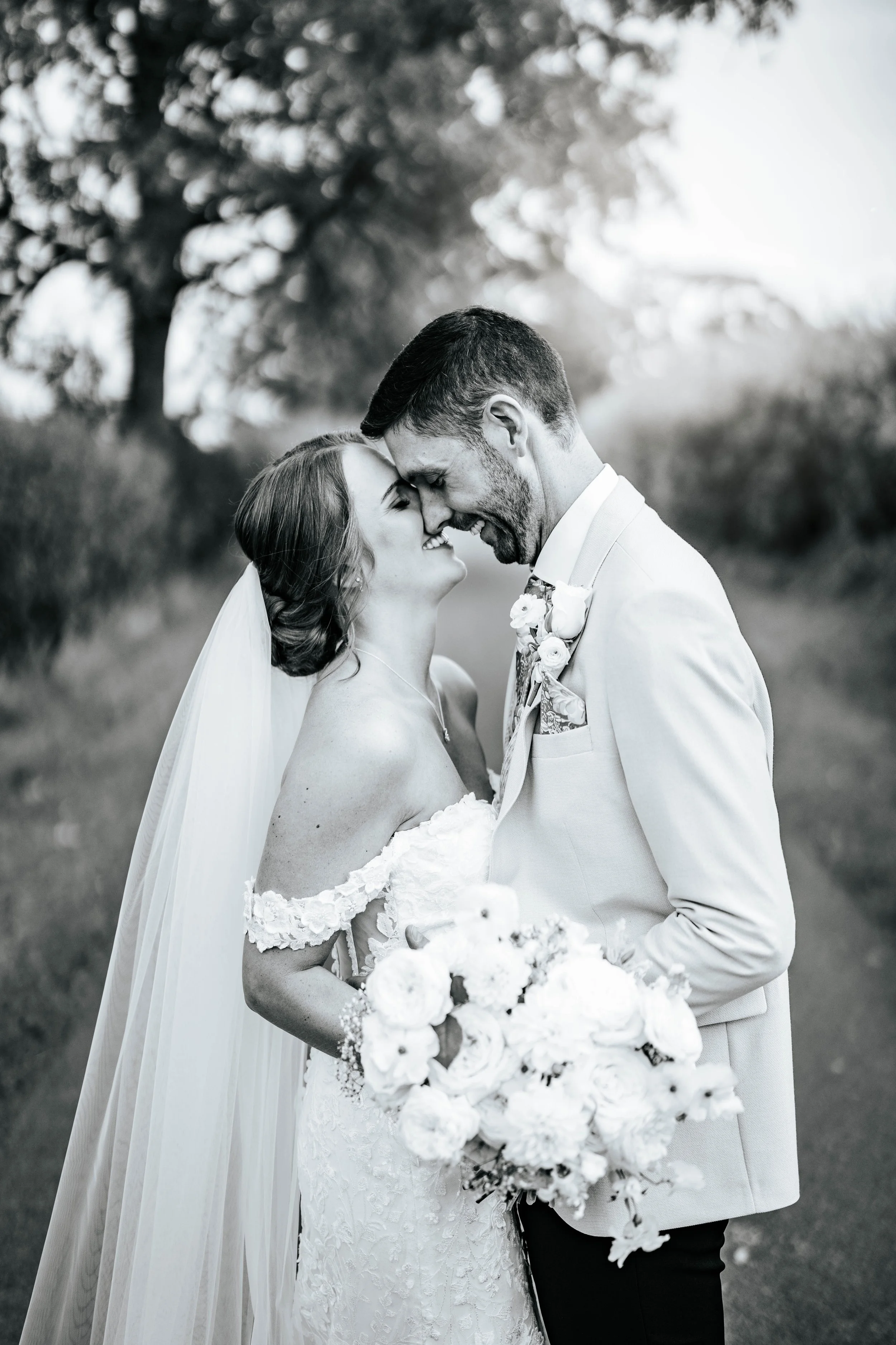 Daniel & Emily -- Eden Barn-261.jpg
