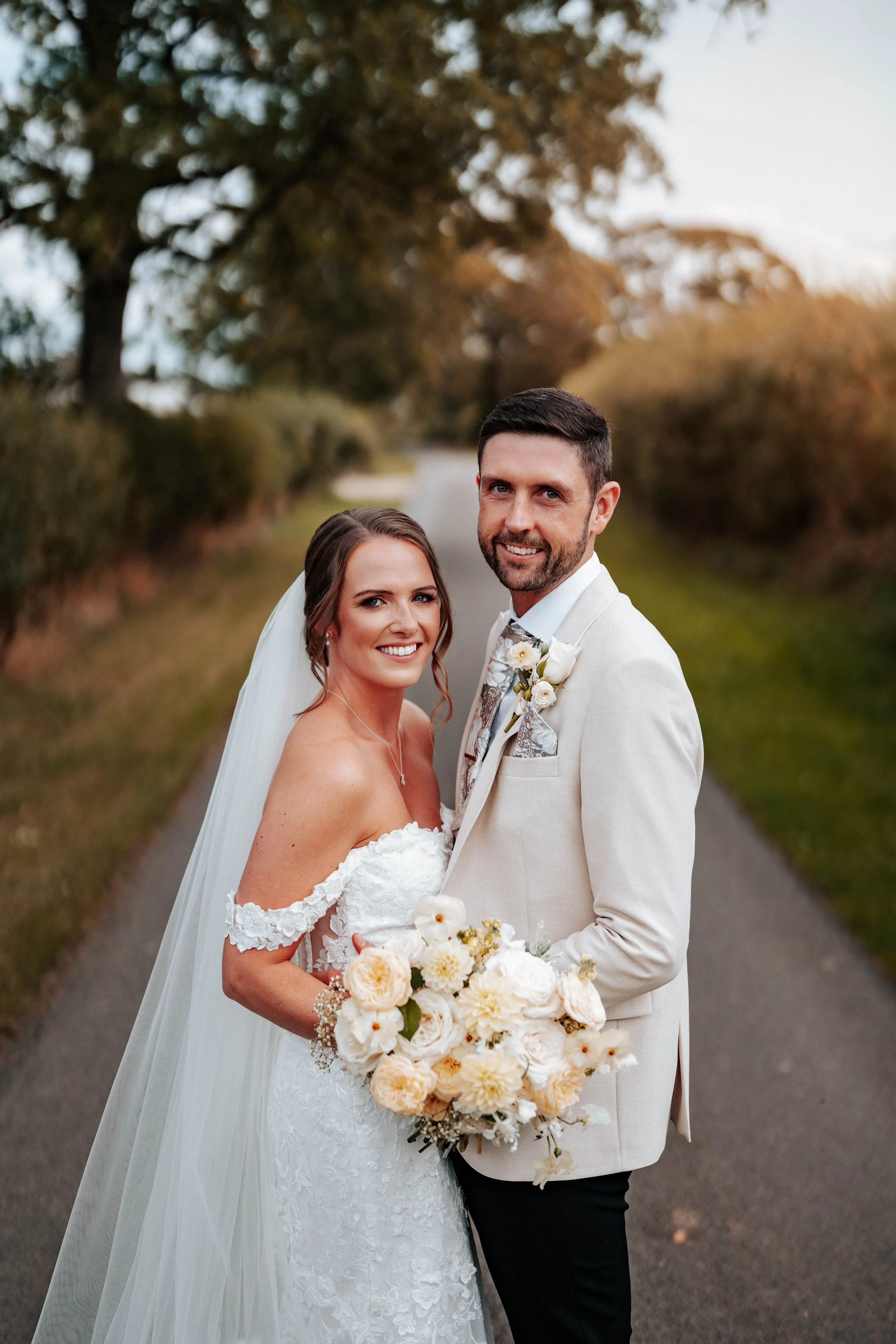 Daniel & Emily -- Eden Barn-262.jpg