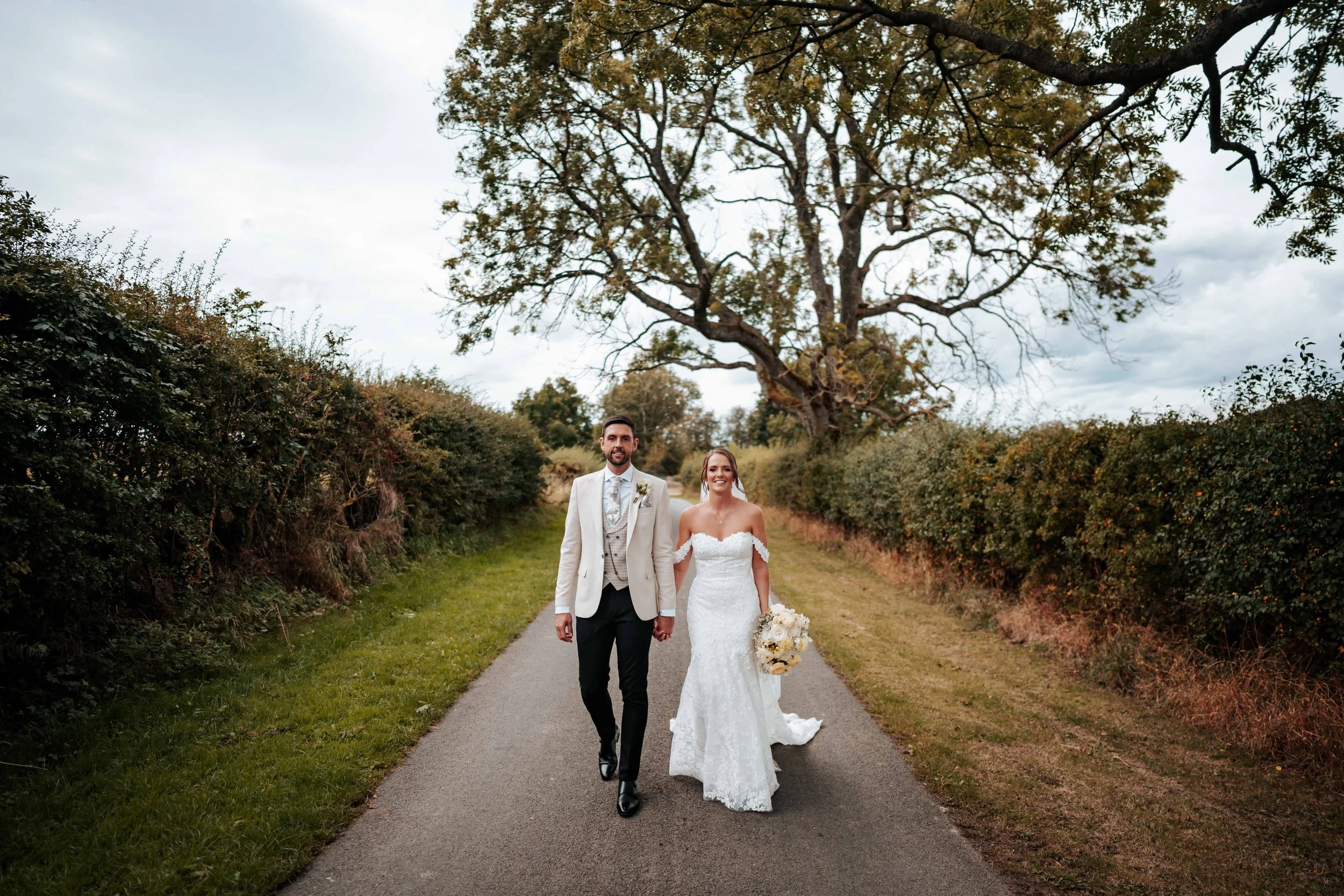 Daniel & Emily -- Eden Barn-269.jpg