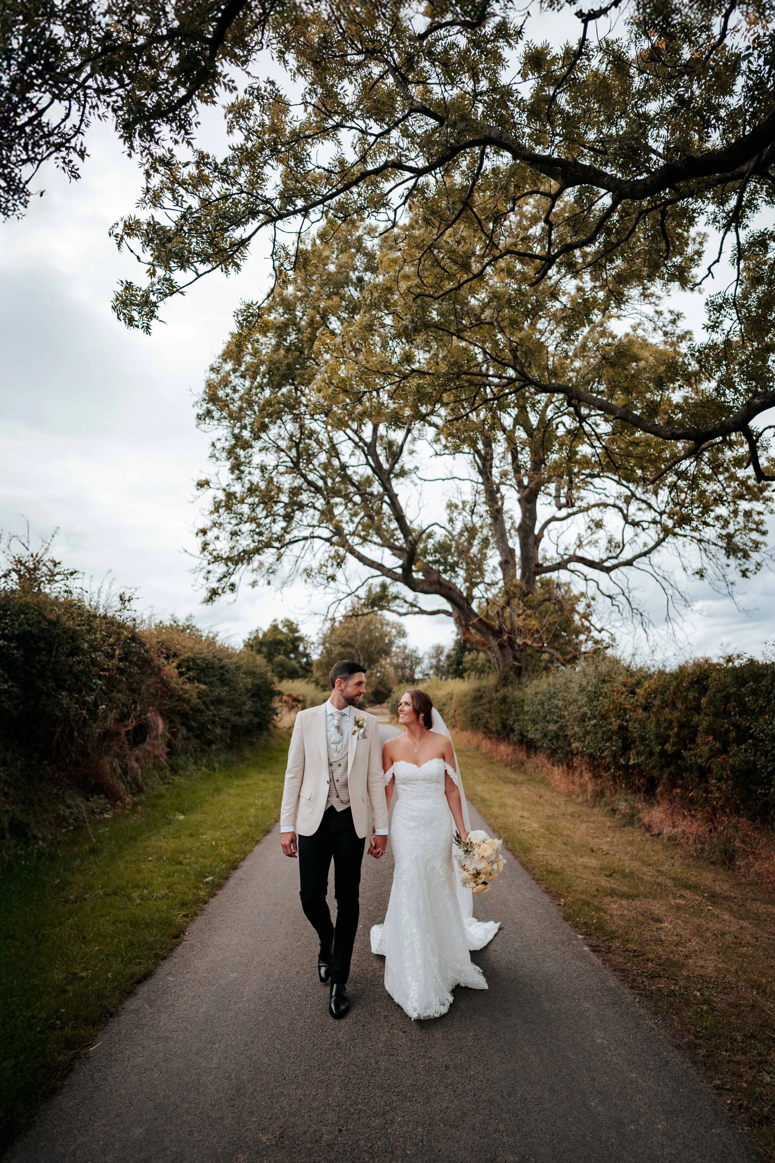 Daniel & Emily -- Eden Barn-270.jpg