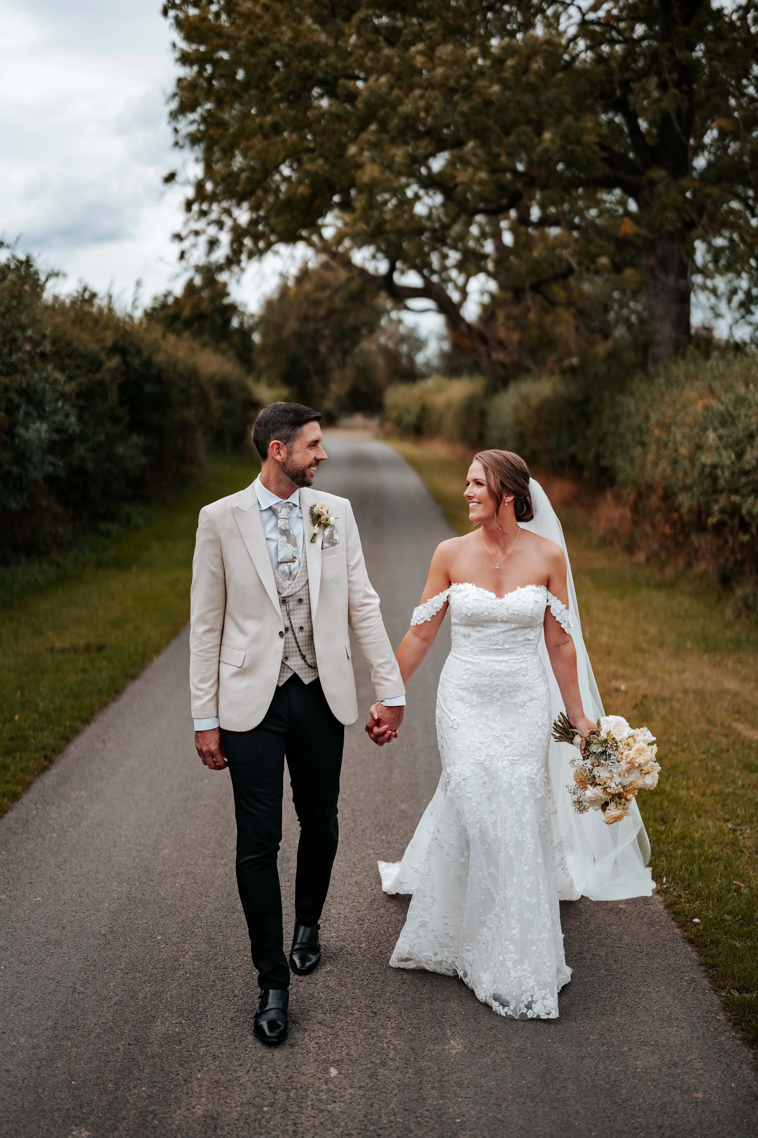 Daniel & Emily -- Eden Barn-273.jpg