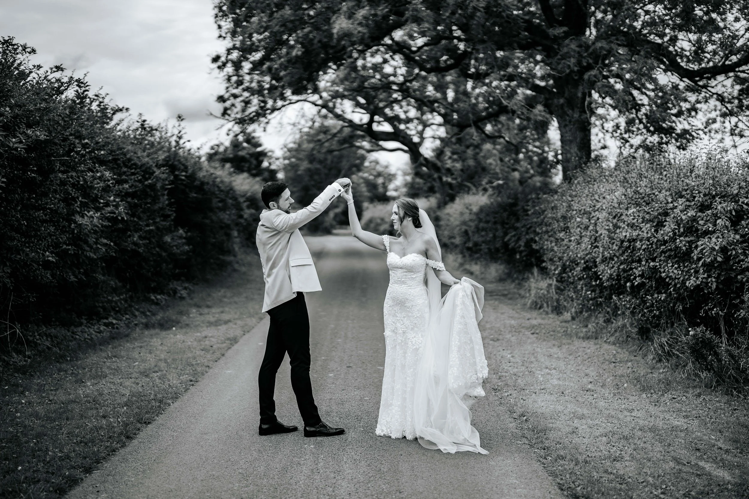 Daniel & Emily -- Eden Barn-275.jpg