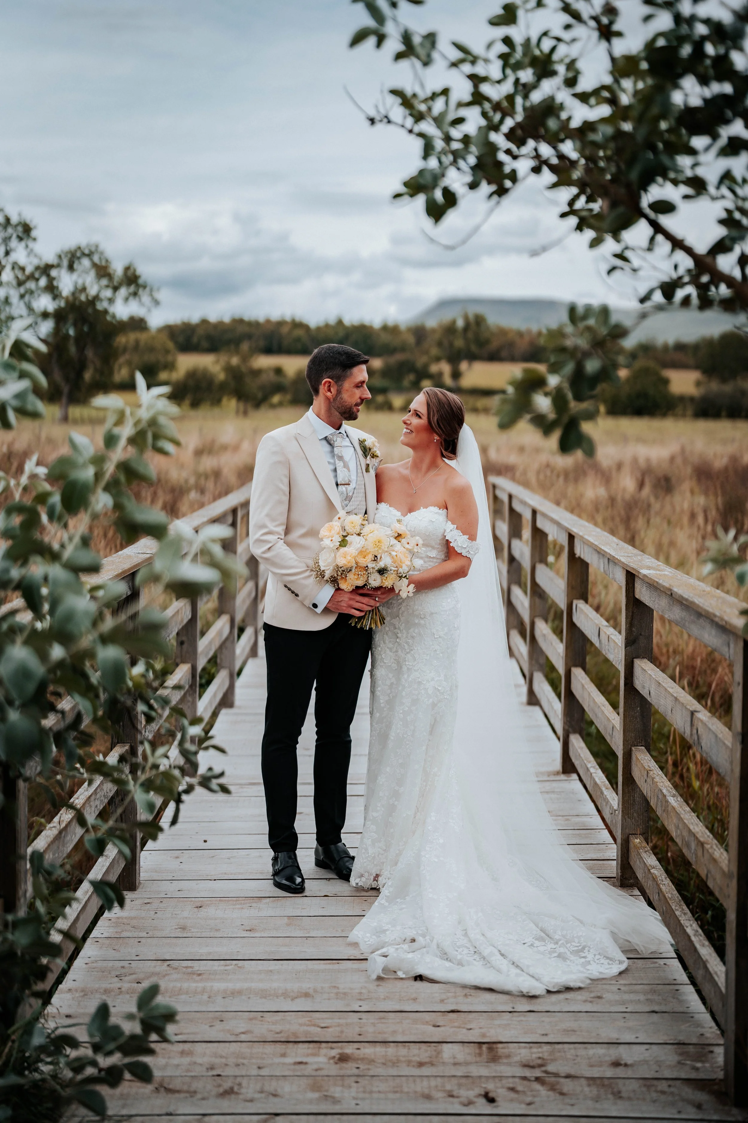 Daniel & Emily -- Eden Barn-282.jpg