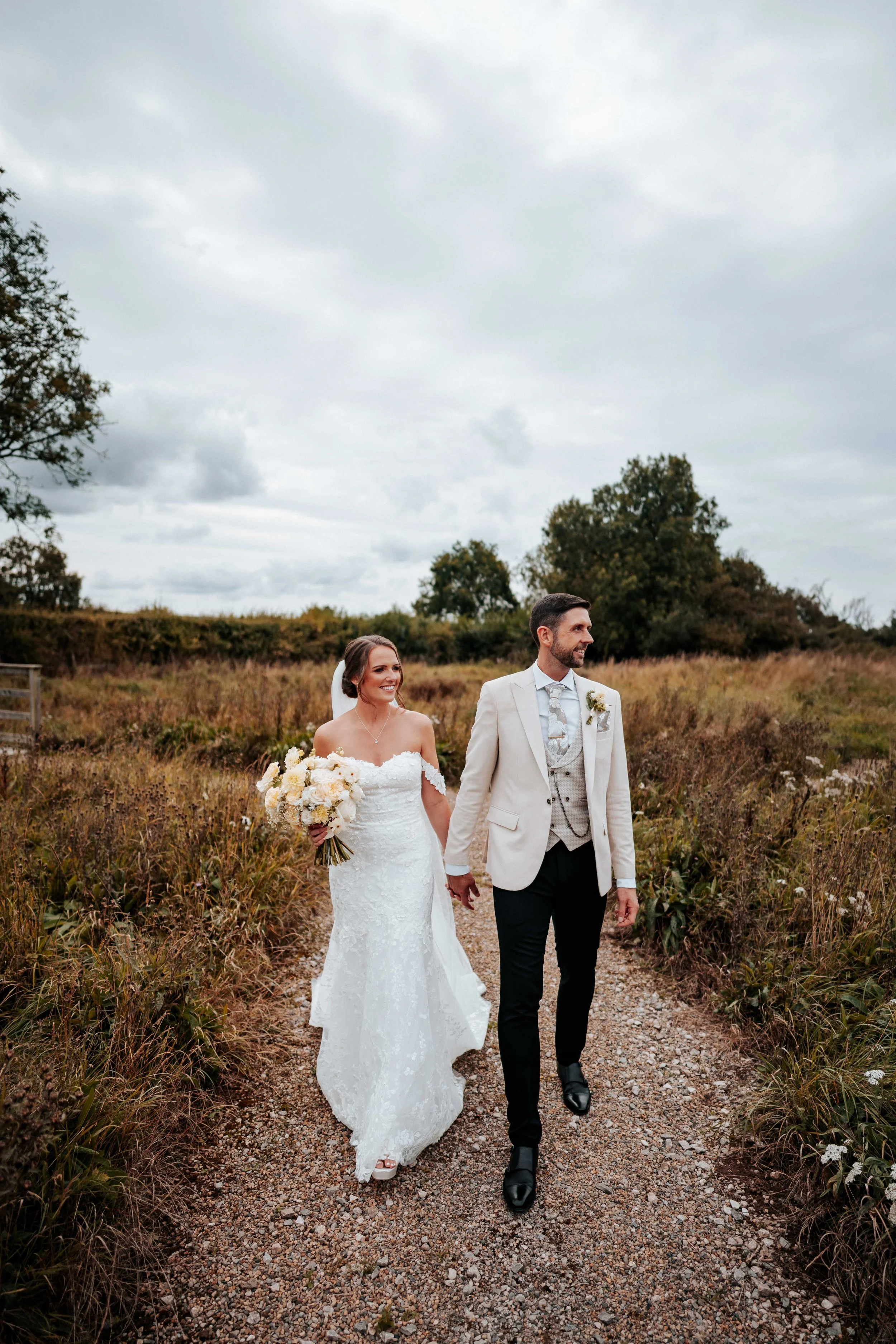 Daniel & Emily -- Eden Barn-289.jpg