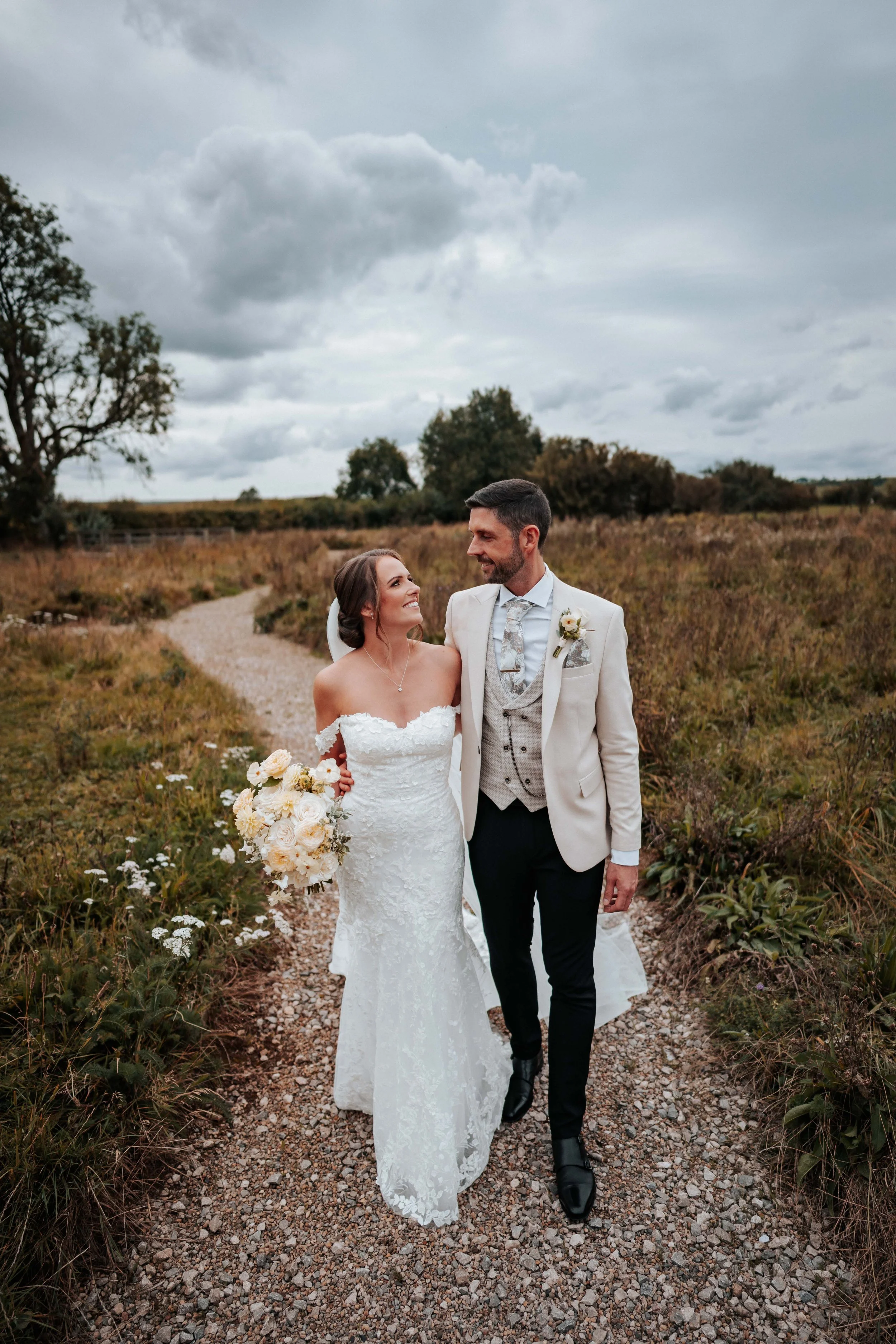 Daniel & Emily -- Eden Barn-298.jpg