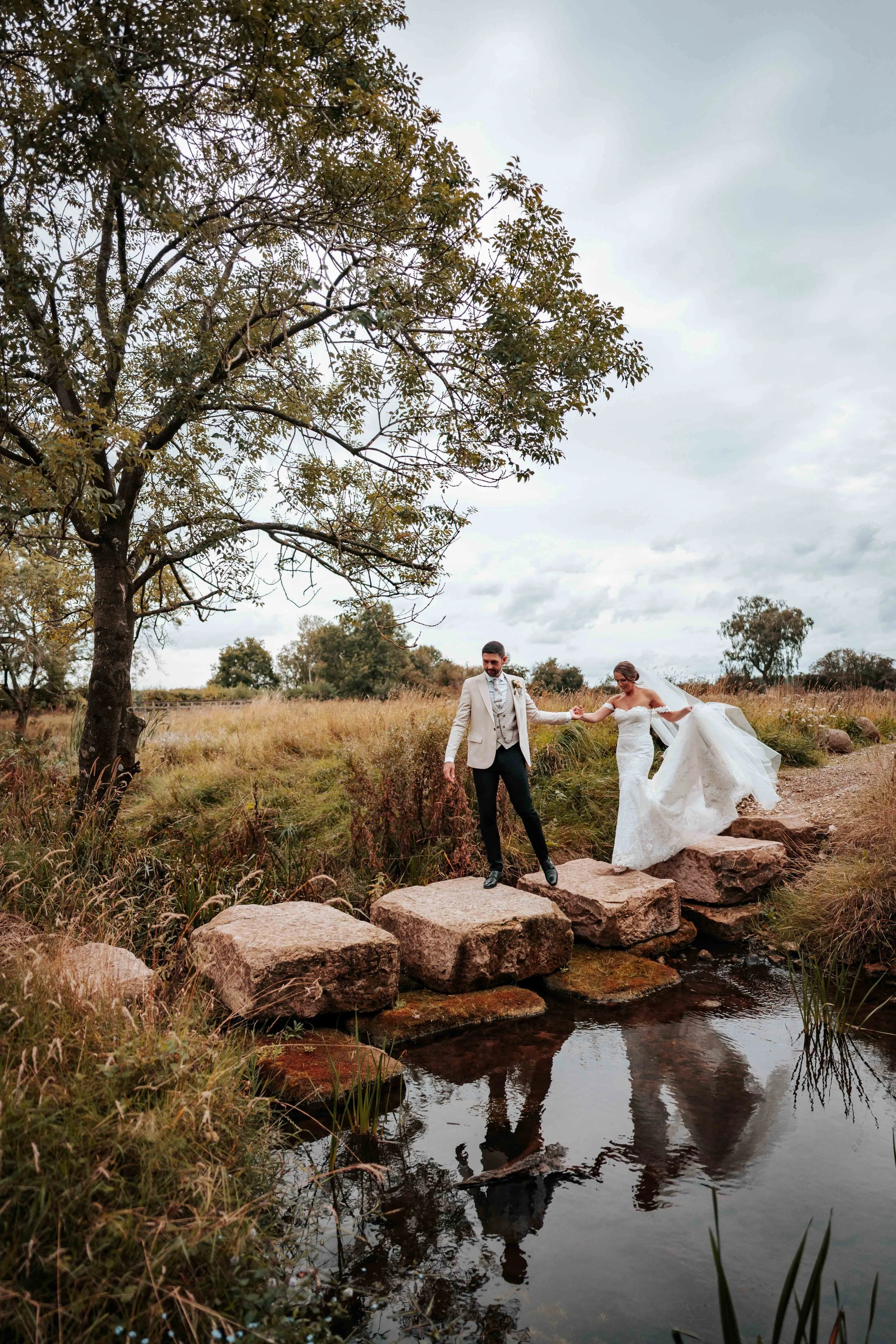 Daniel & Emily -- Eden Barn-303.jpg