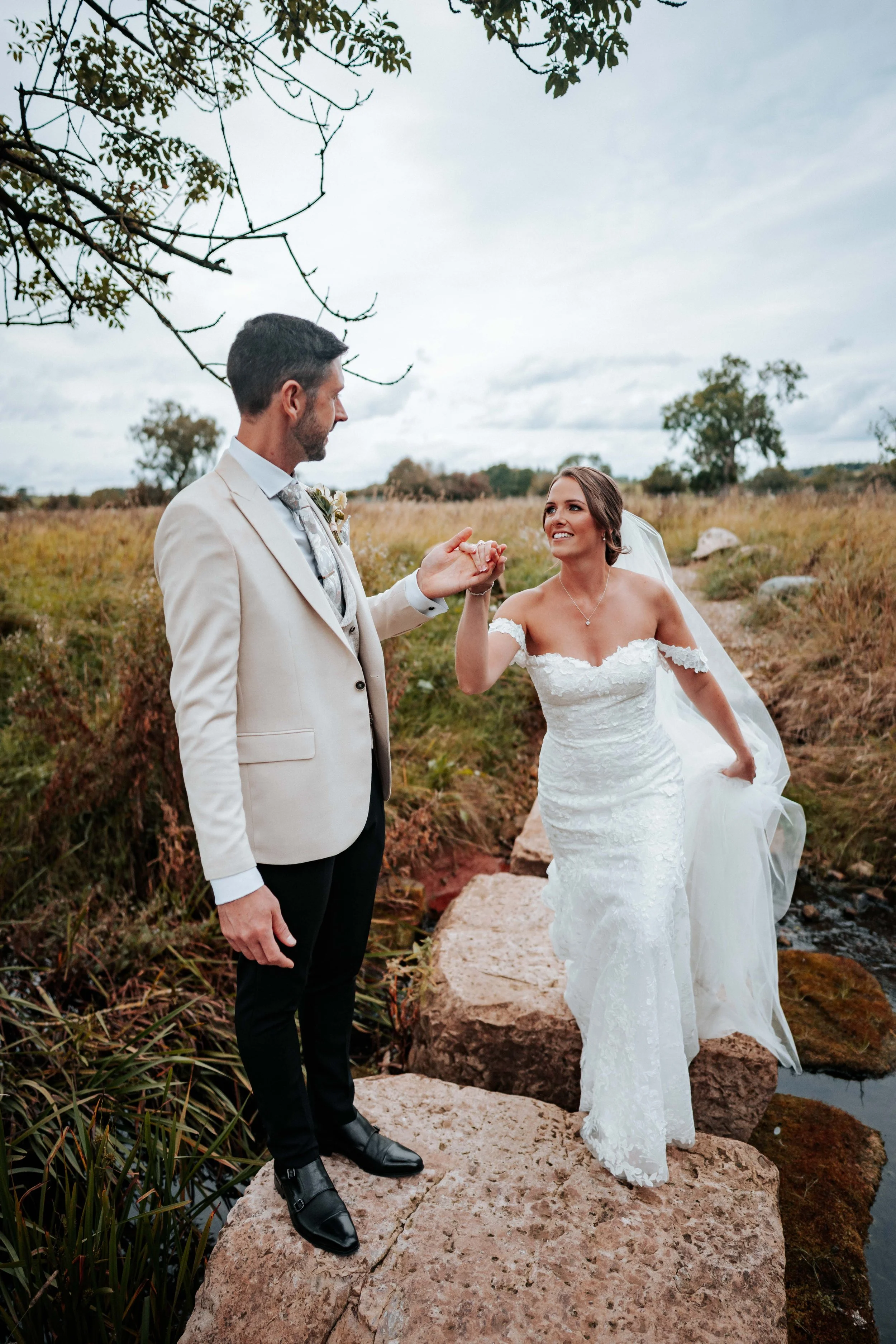 Daniel & Emily -- Eden Barn-305.jpg