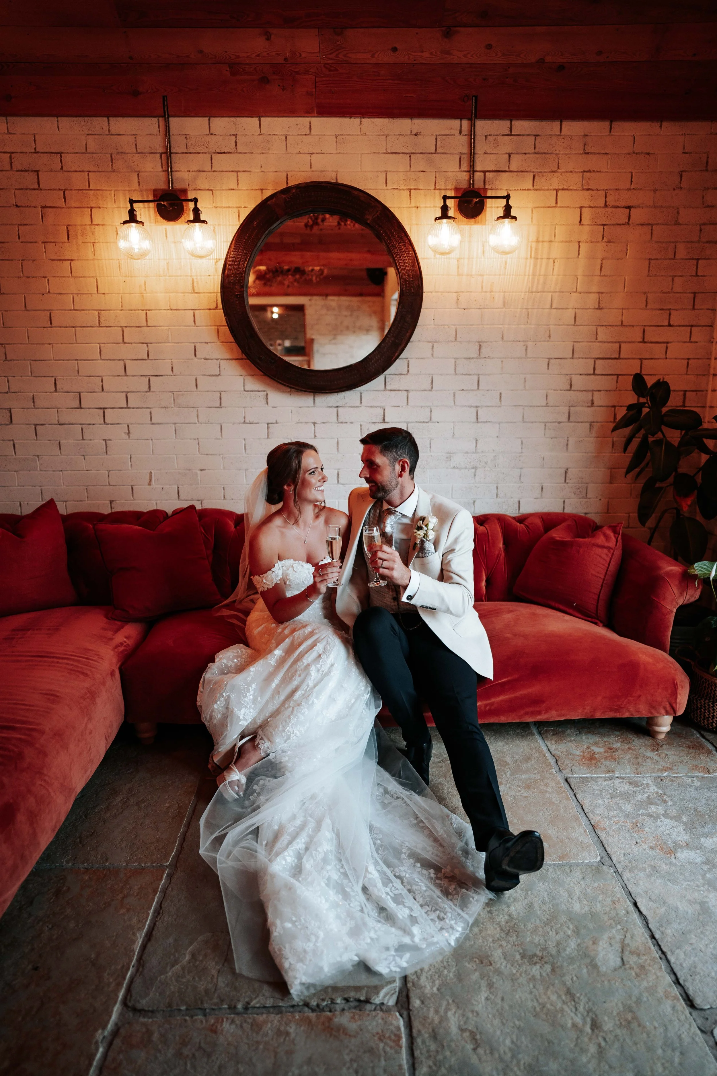 Daniel & Emily -- Eden Barn-327.jpg