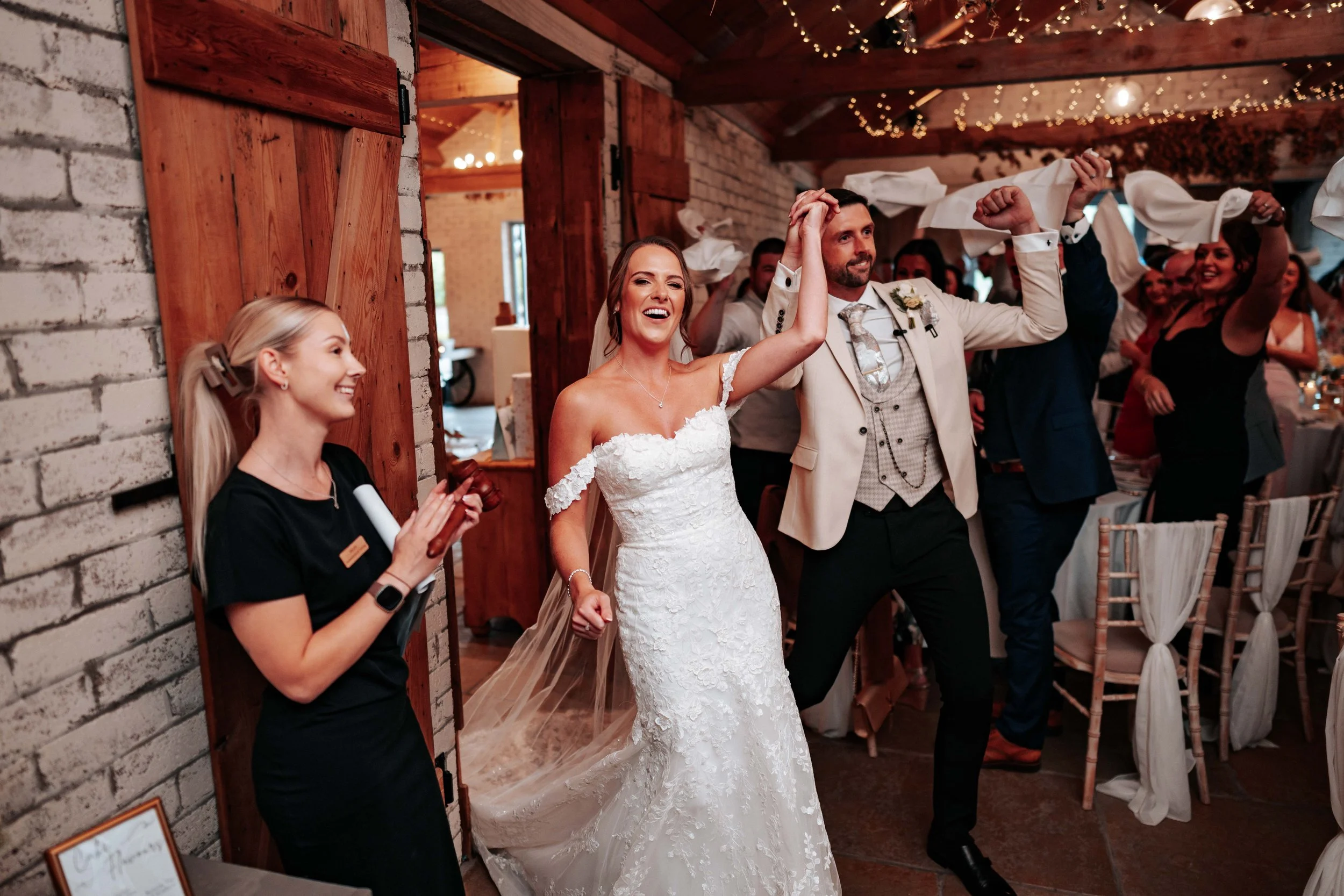 Daniel & Emily -- Eden Barn-333.jpg