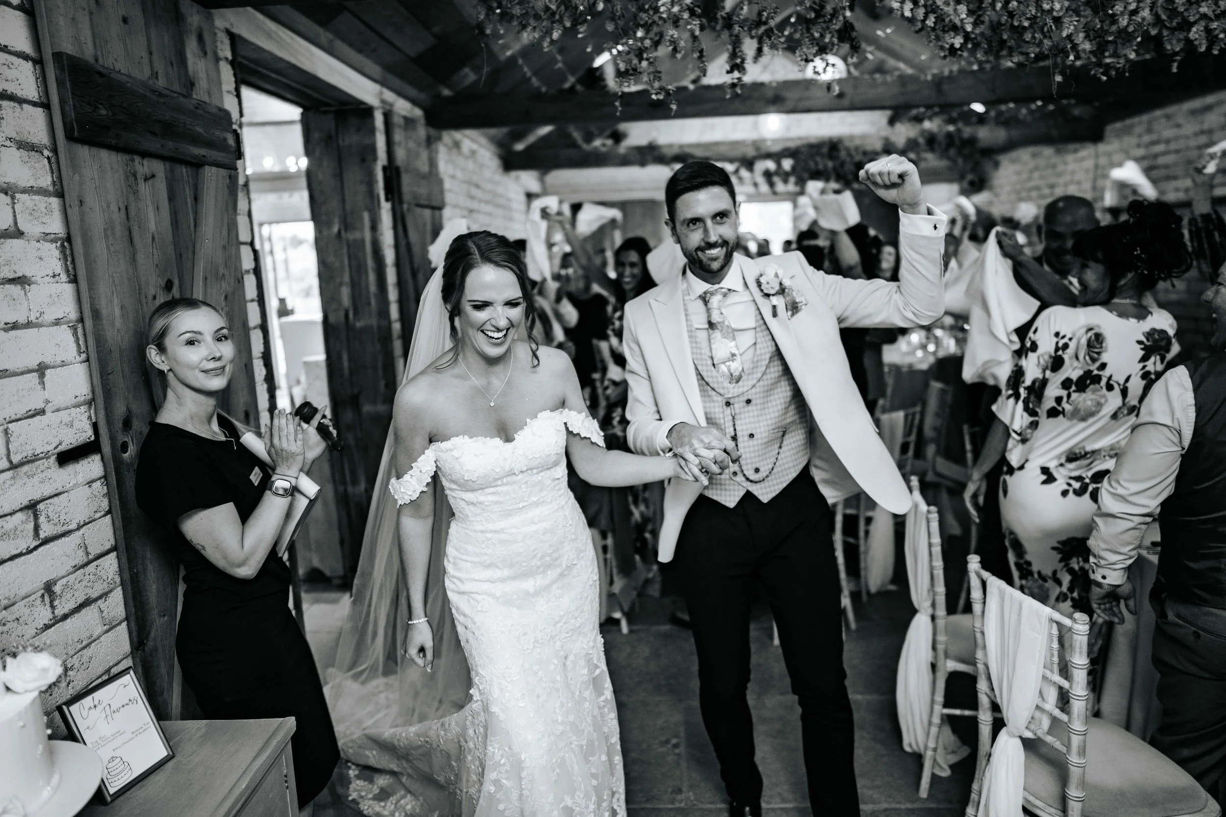 Daniel & Emily -- Eden Barn-334.jpg