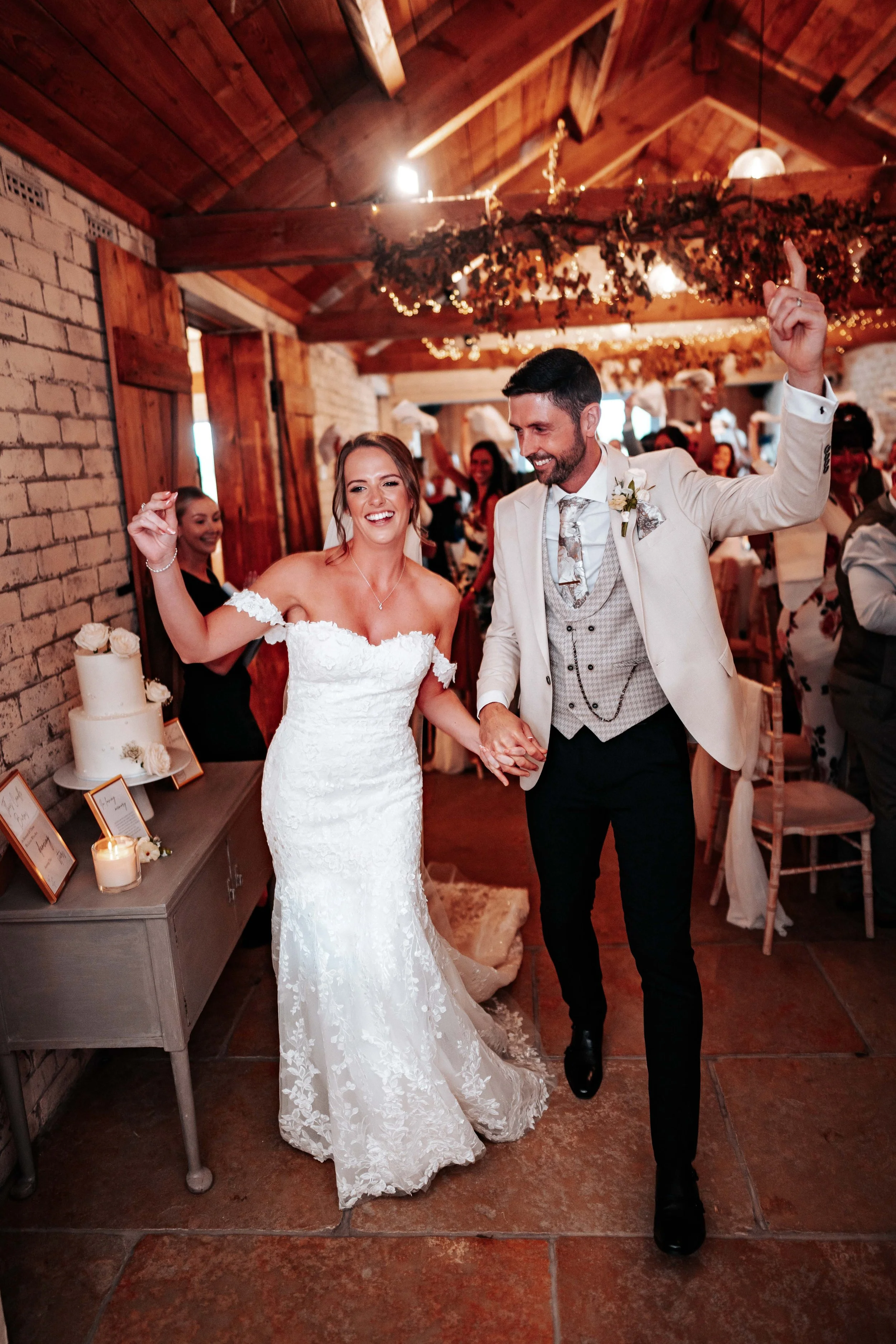 Daniel & Emily -- Eden Barn-335.jpg