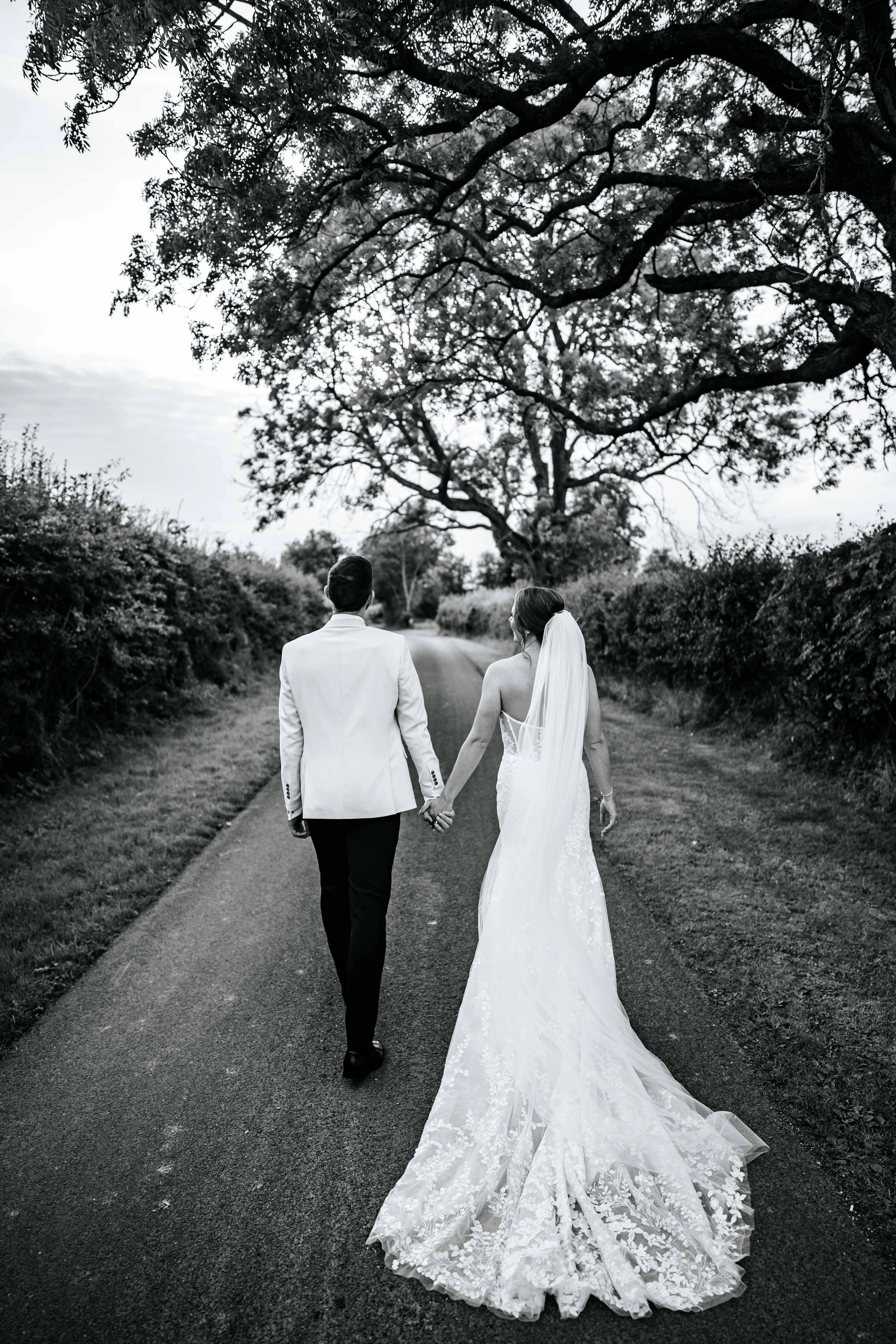Daniel & Emily -- Eden Barn-382.jpg