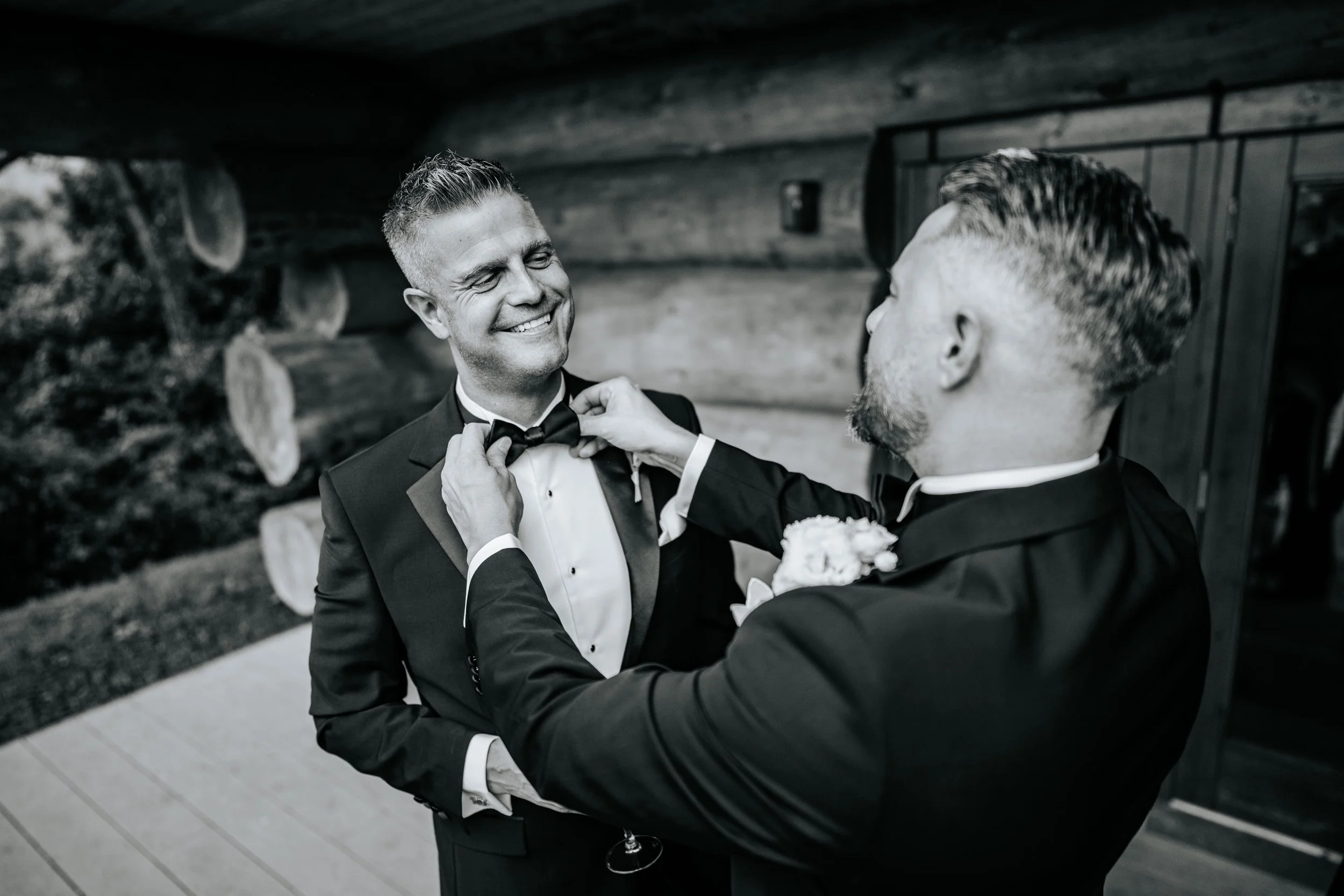 Daryl & Jamie-Emma -- Hidden River Barn-15.jpg