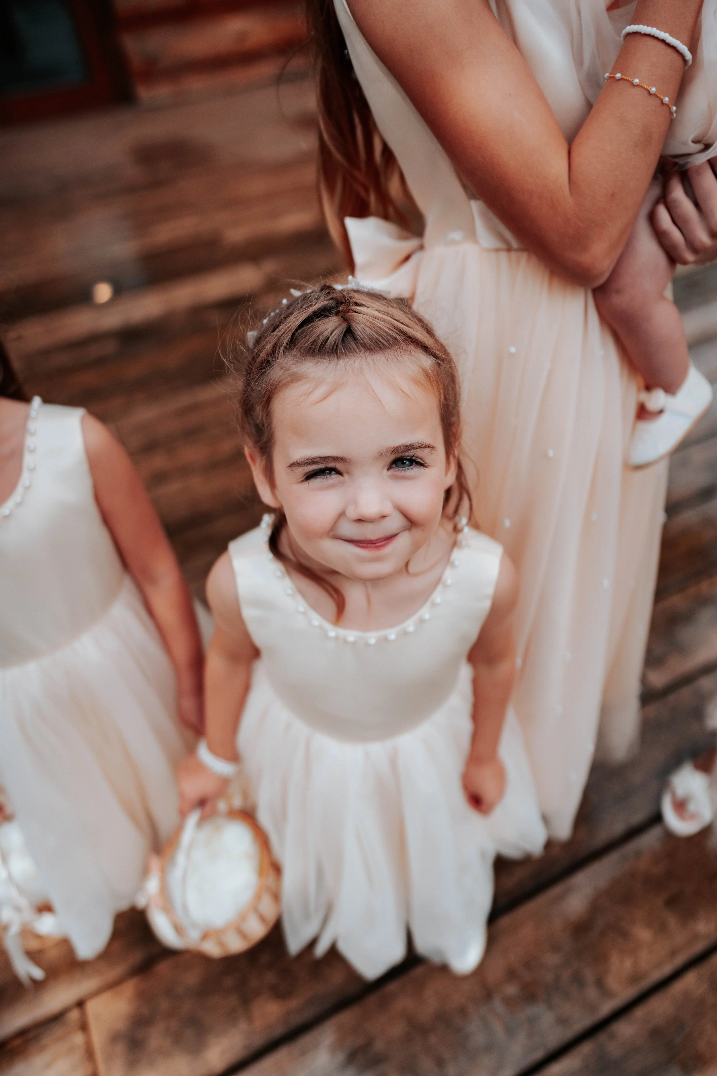 Daryl & Jamie-Emma -- Hidden River Barn-30.jpg