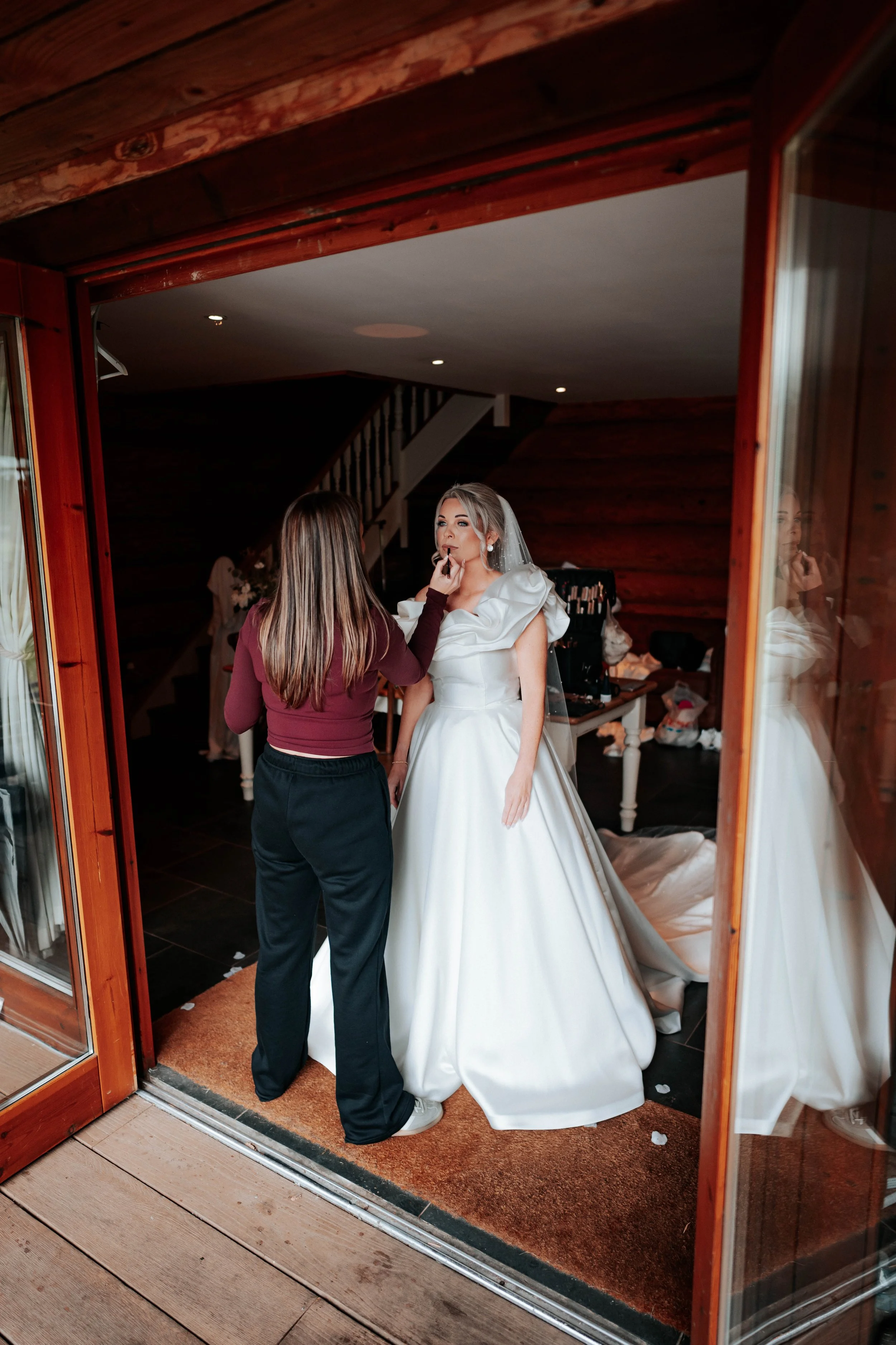 Daryl & Jamie-Emma -- Hidden River Barn-35.jpg