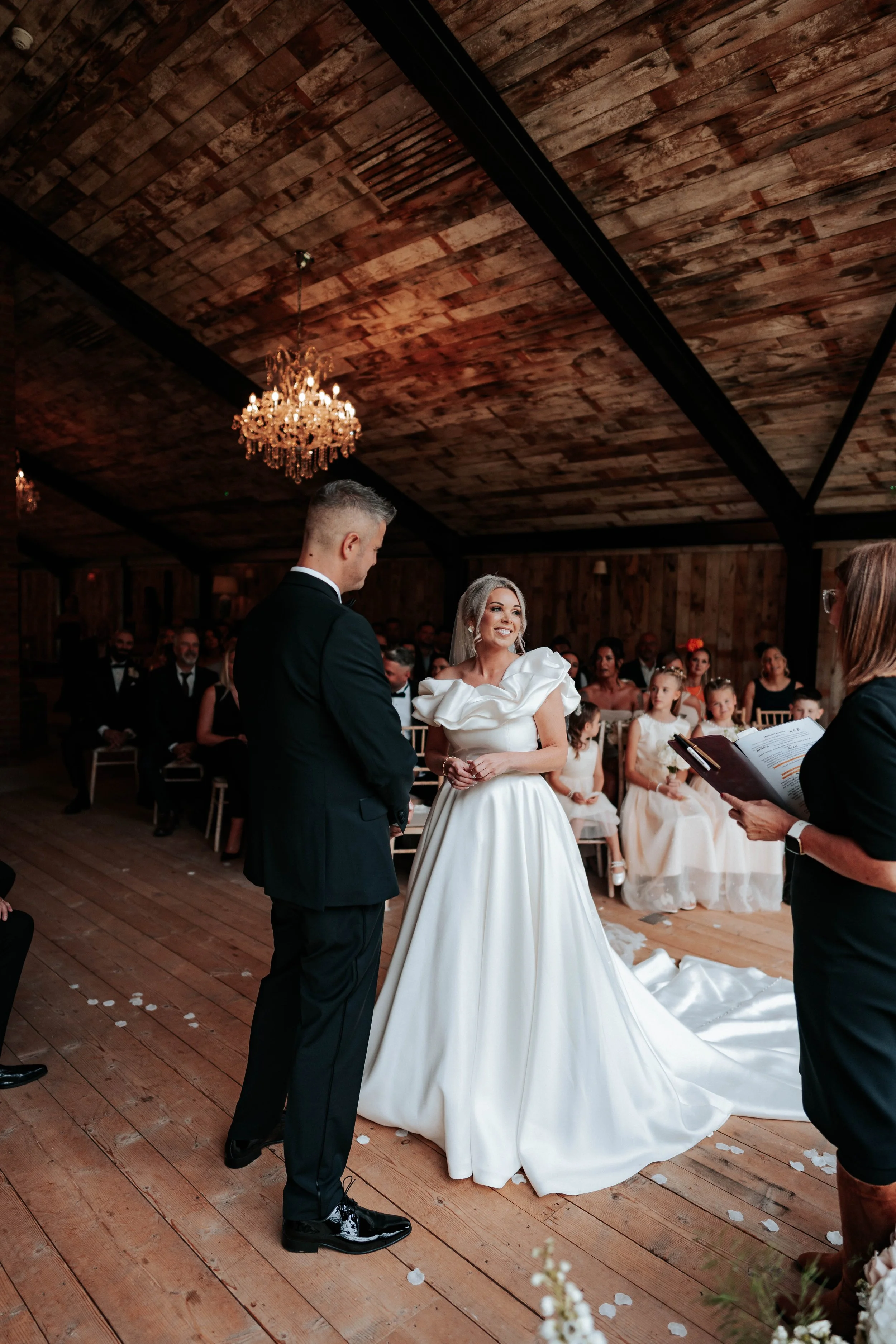 Daryl & Jamie-Emma -- Hidden River Barn-98.jpg