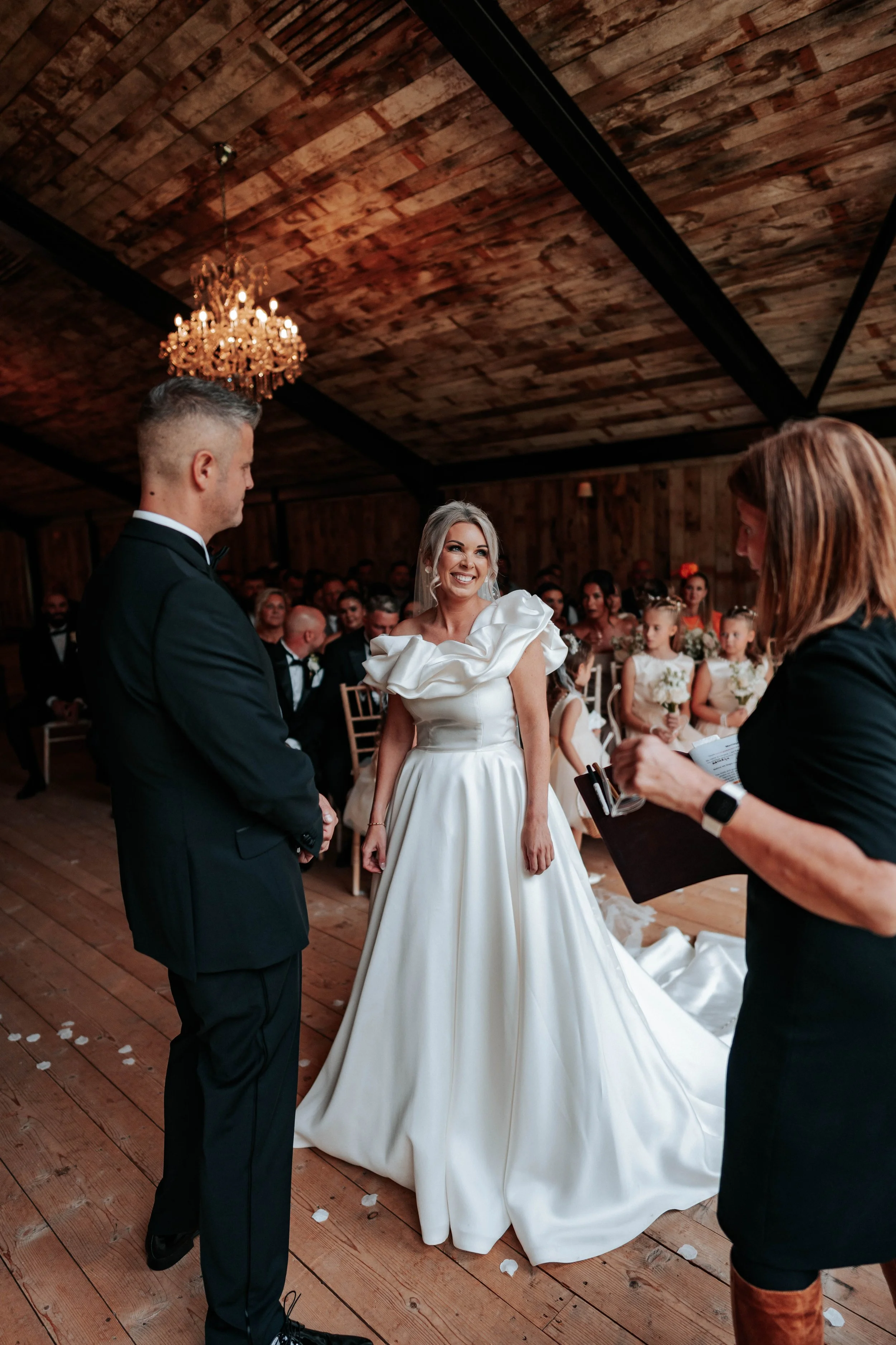 Daryl & Jamie-Emma -- Hidden River Barn-99.jpg