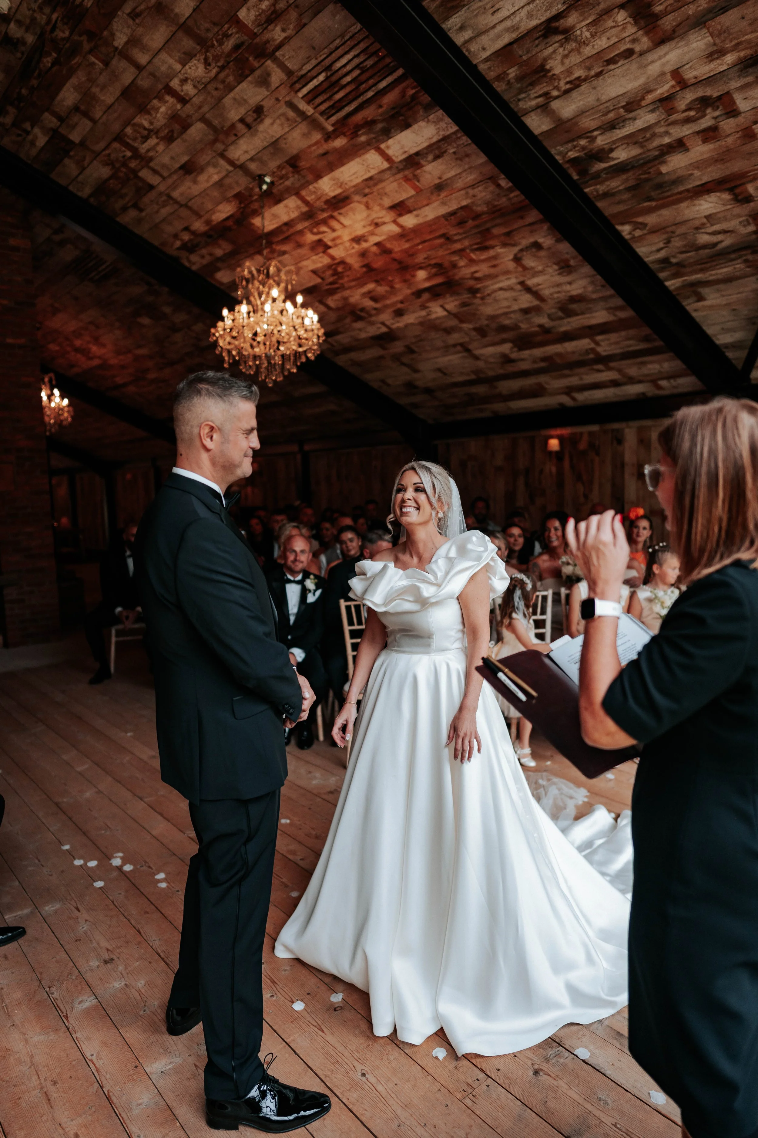 Daryl & Jamie-Emma -- Hidden River Barn-100.jpg