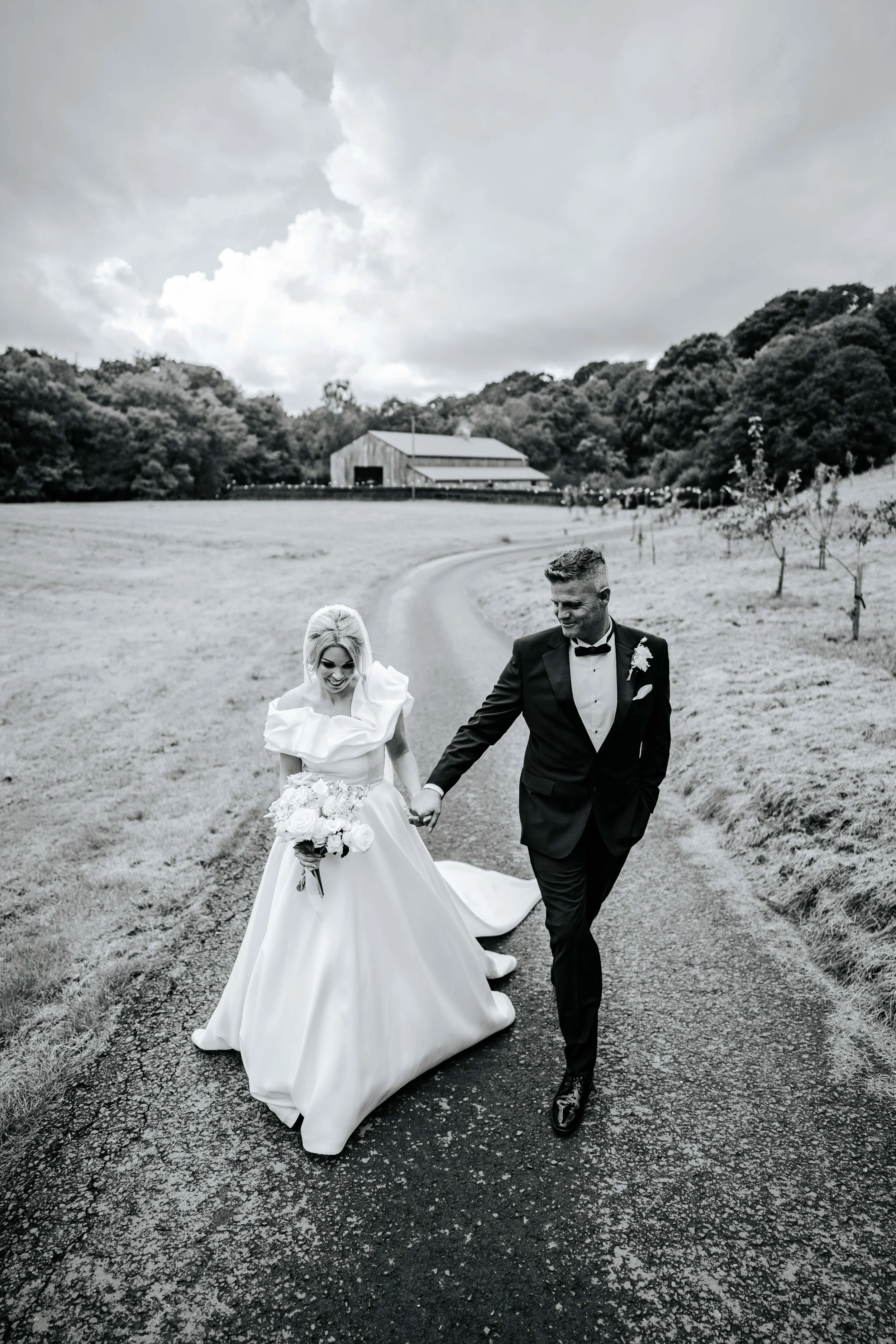 Daryl & Jamie-Emma -- Hidden River Barn-164.jpg