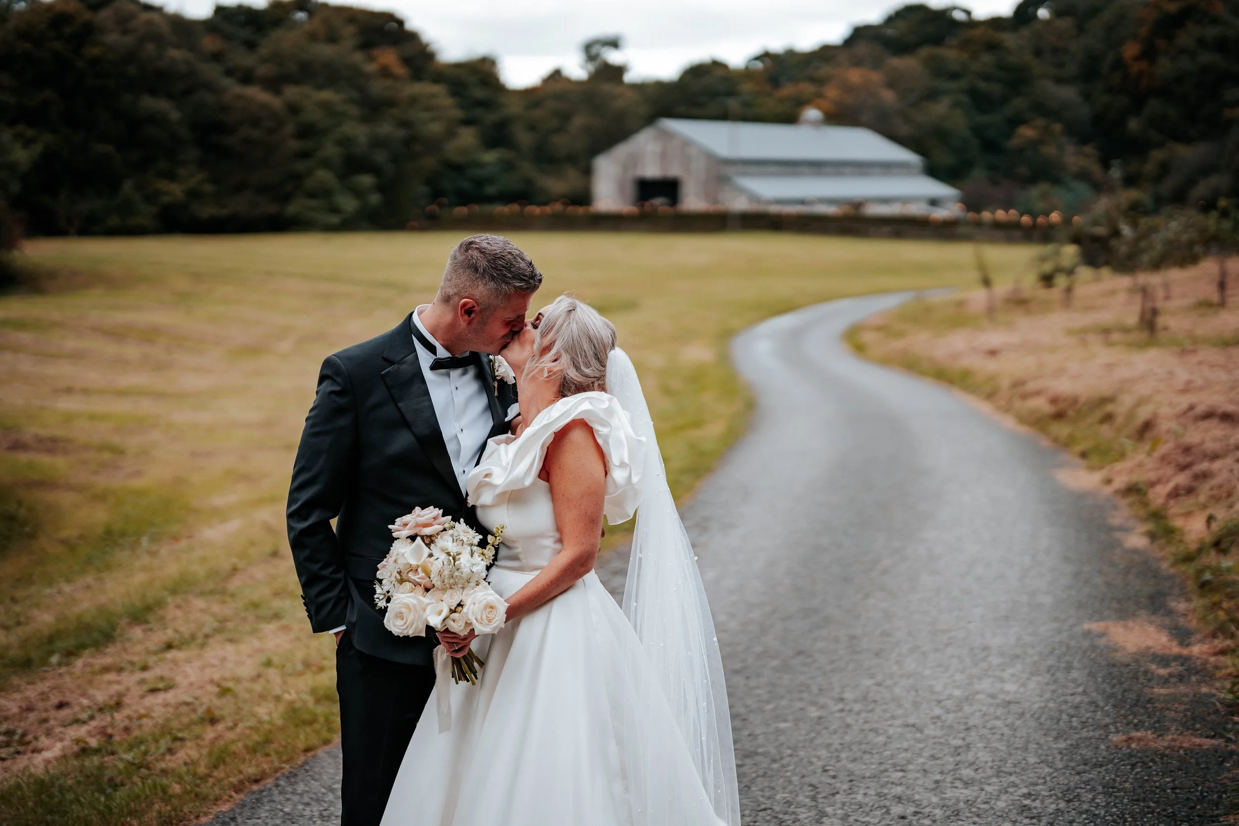 Daryl & Jamie-Emma -- Hidden River Barn-172.jpg