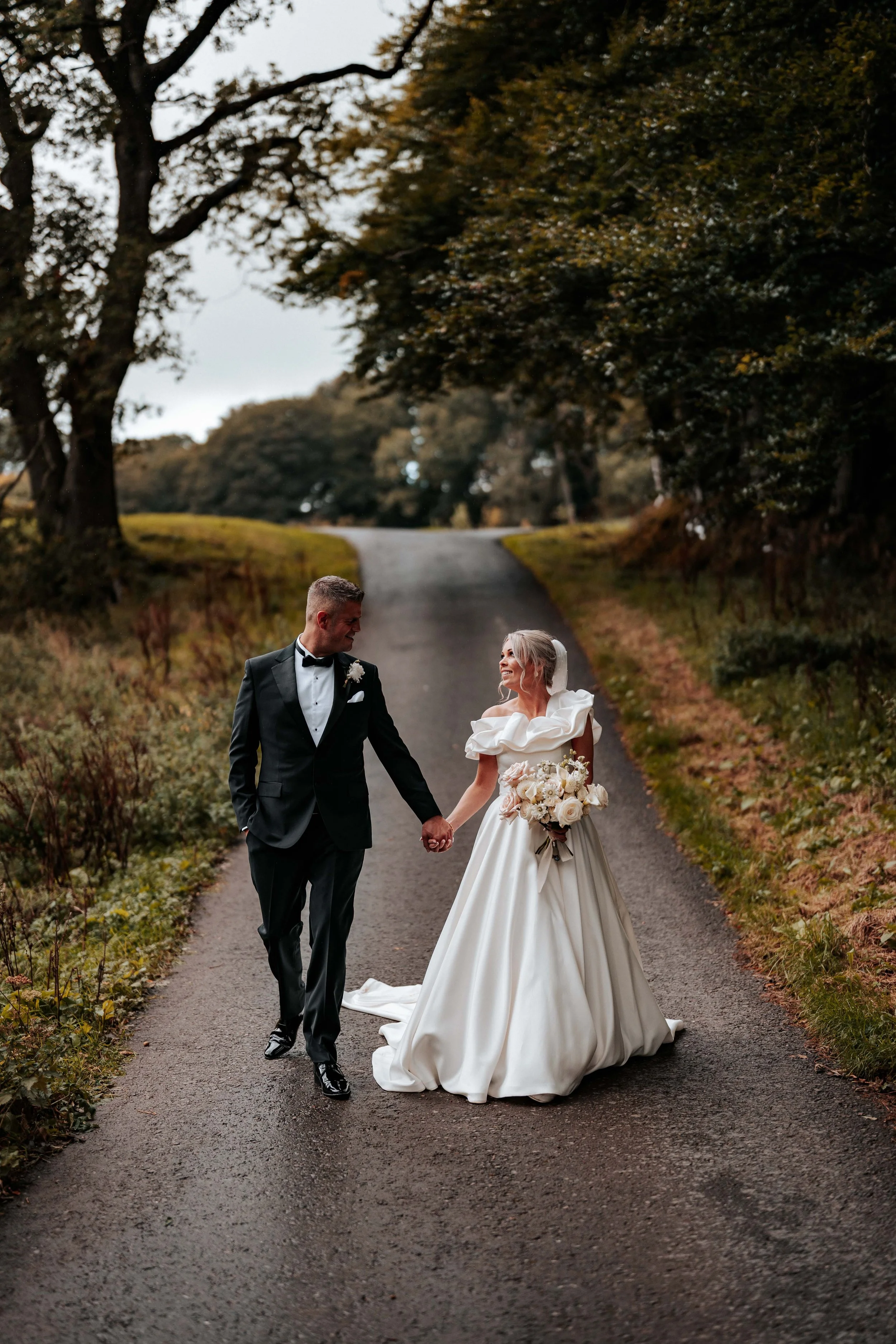Daryl & Jamie-Emma -- Hidden River Barn-179.jpg