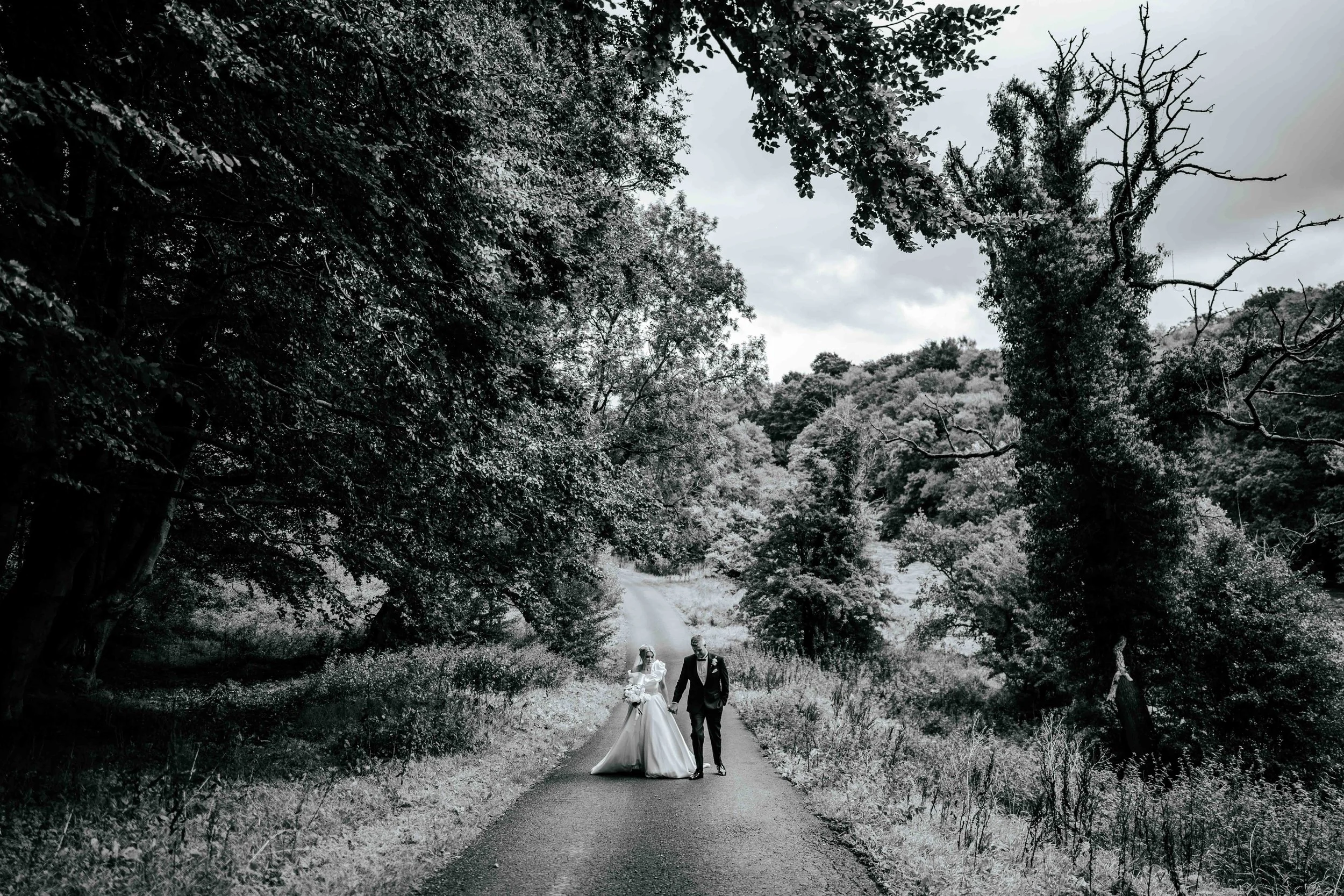 Daryl & Jamie-Emma -- Hidden River Barn-190.jpg