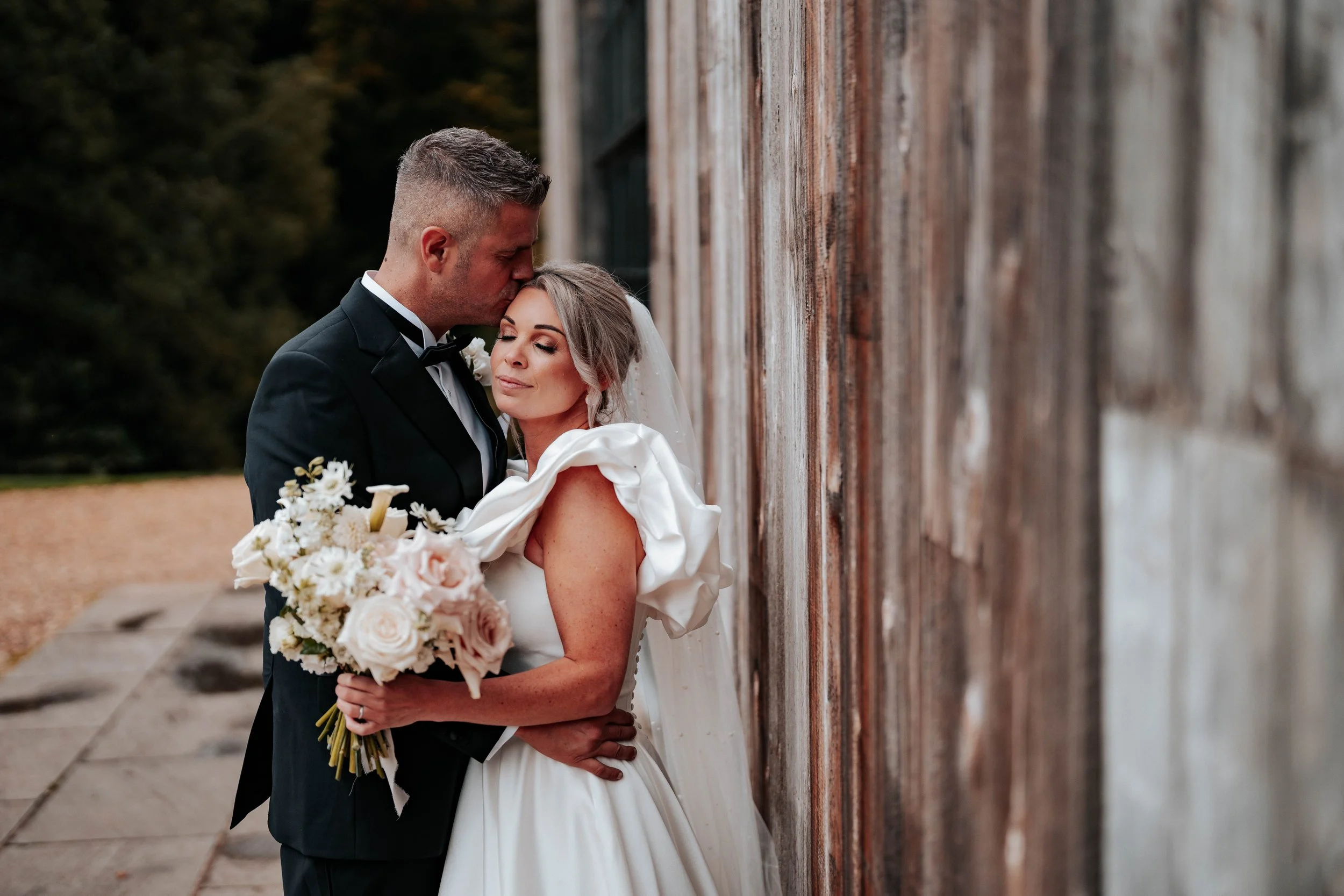 Daryl & Jamie-Emma -- Hidden River Barn-197.jpg