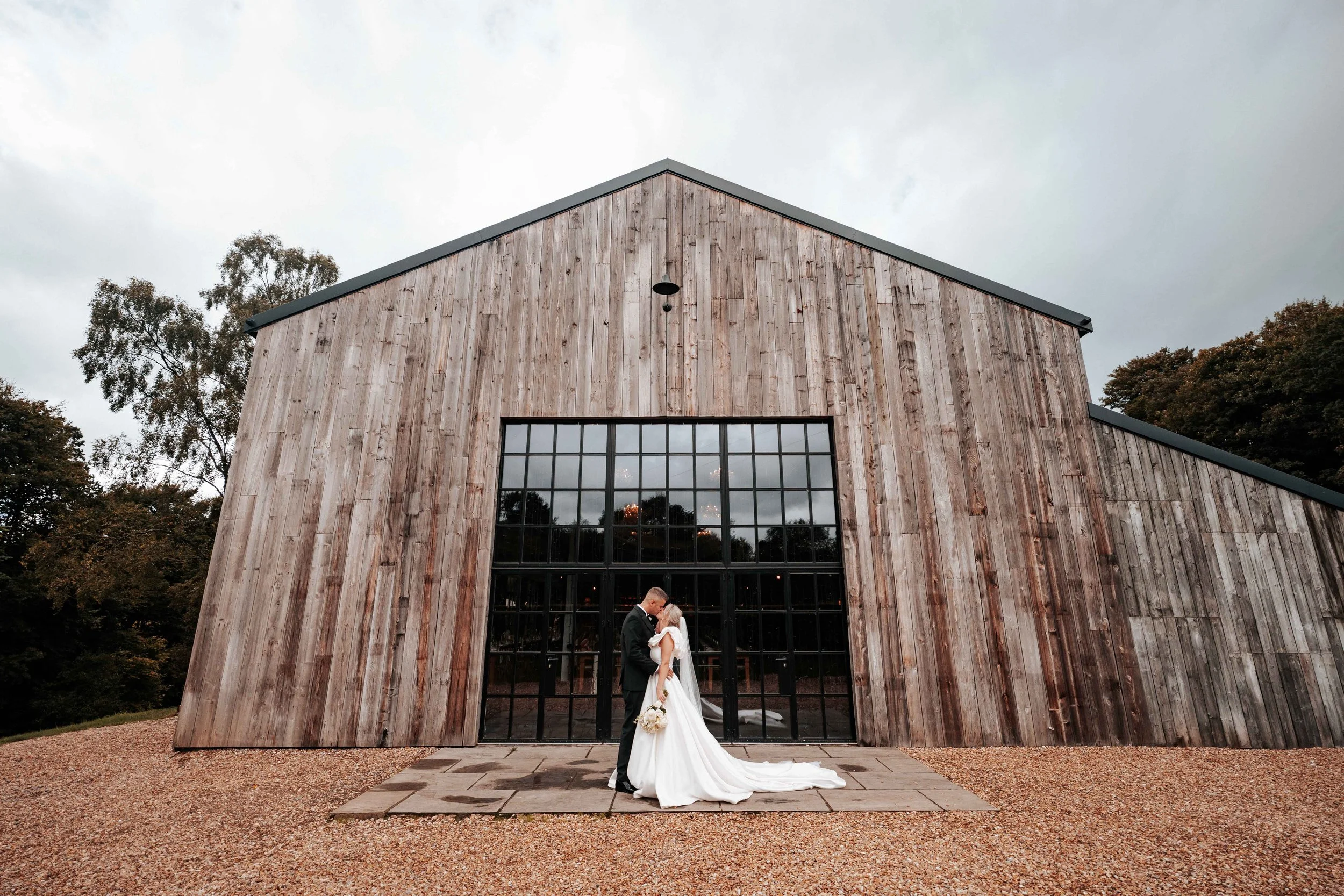 Daryl & Jamie-Emma -- Hidden River Barn-199.jpg