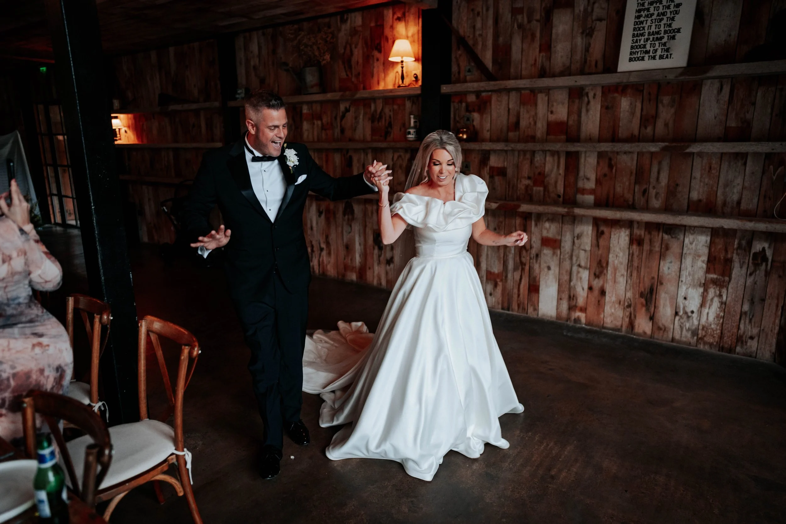 Daryl & Jamie-Emma -- Hidden River Barn-221.jpg