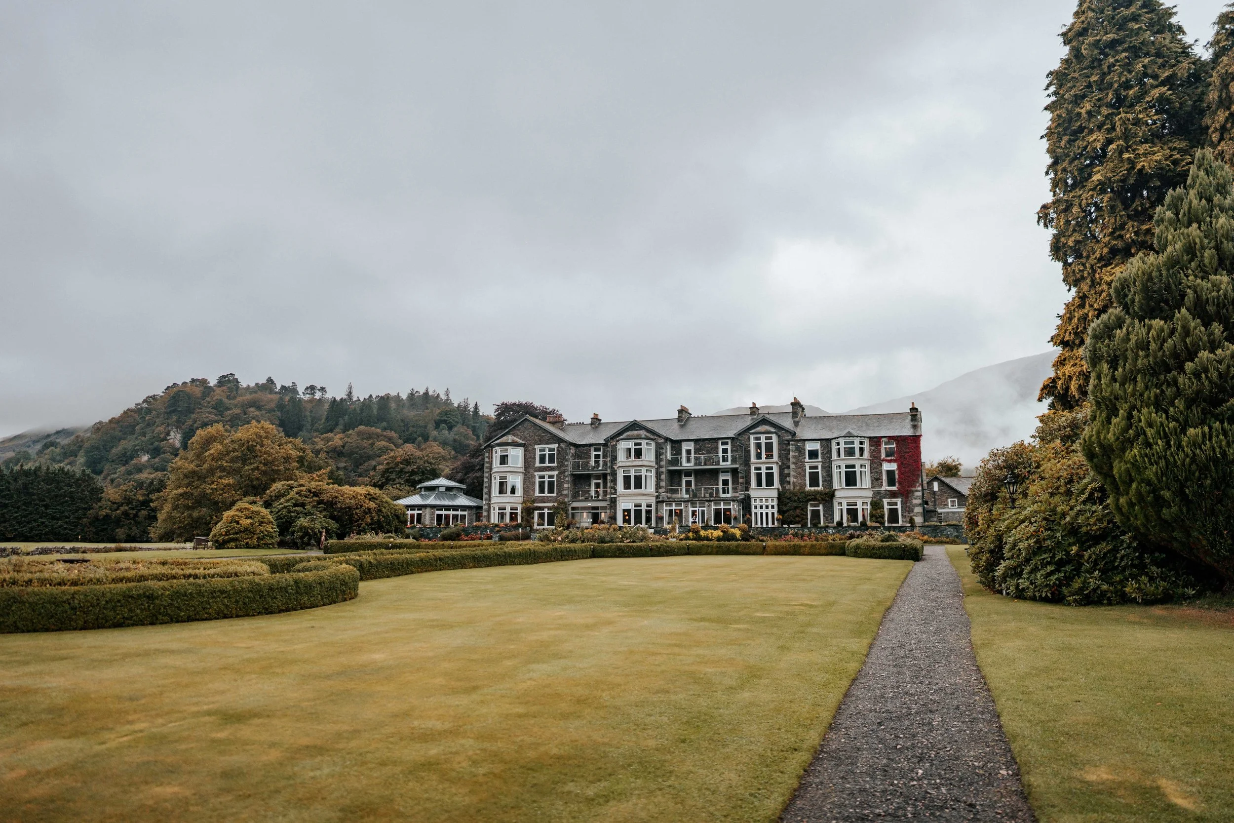 Declan & Nicole -- Inn On The Lake-12.jpg