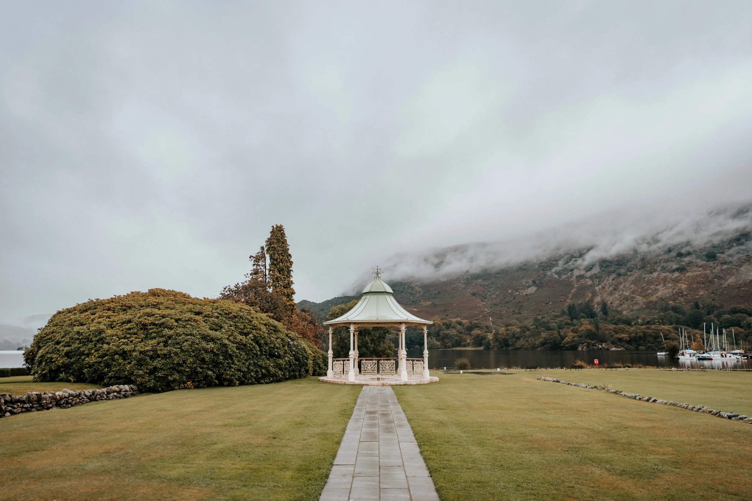 Declan & Nicole -- Inn On The Lake-13.jpg